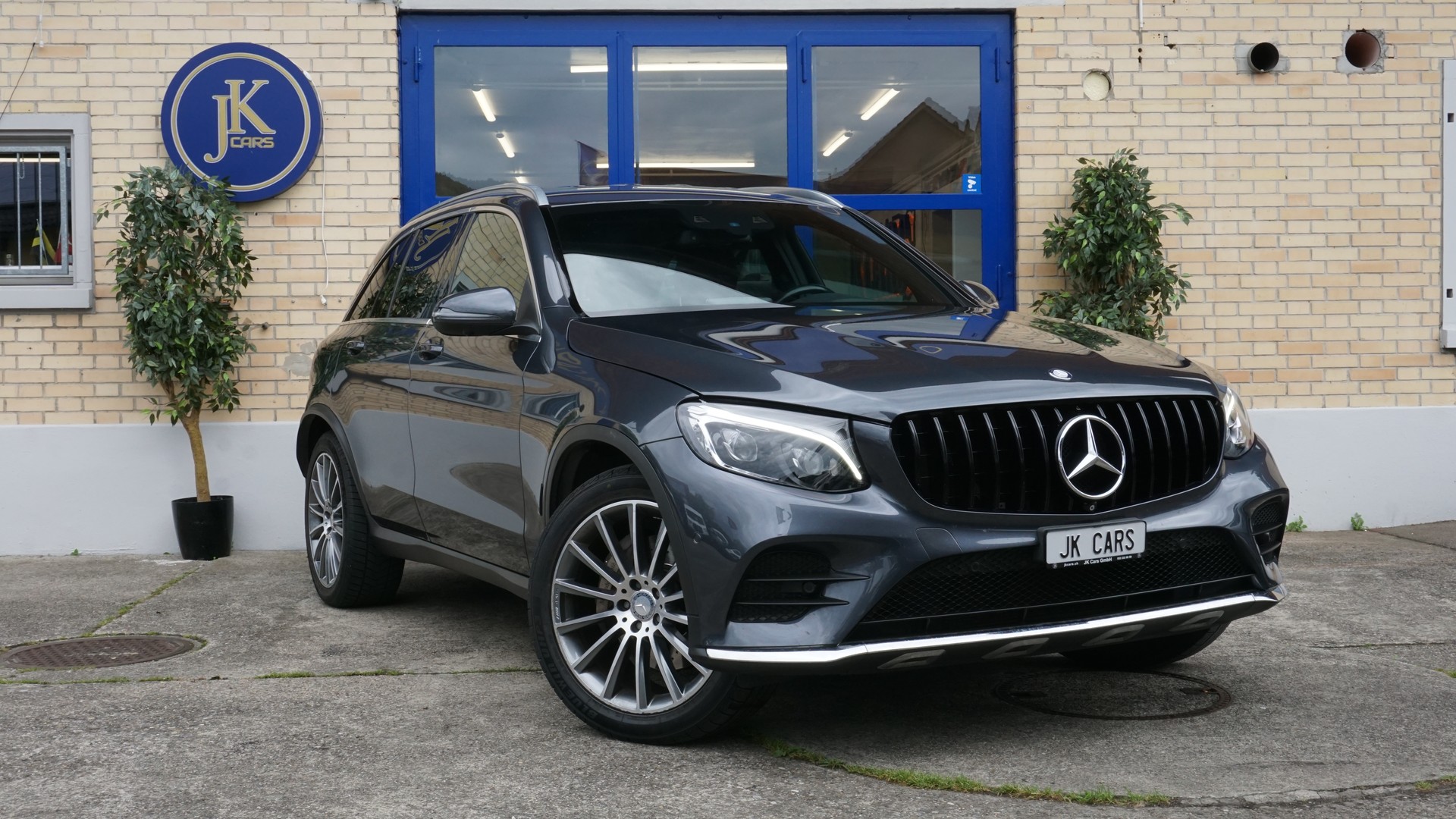 MERCEDES-BENZ GLC 250 d AMG Line 4m