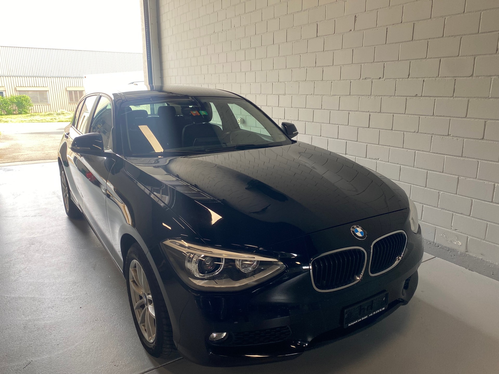 BMW 116i Sport Line Steptronic-image-7