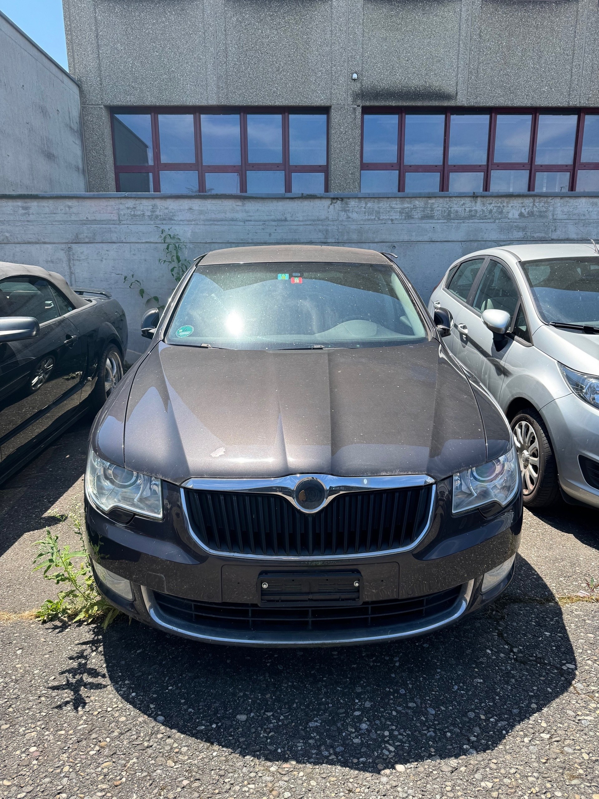 SKODA Superb 1.8 TSI Elegance DSG-image-1