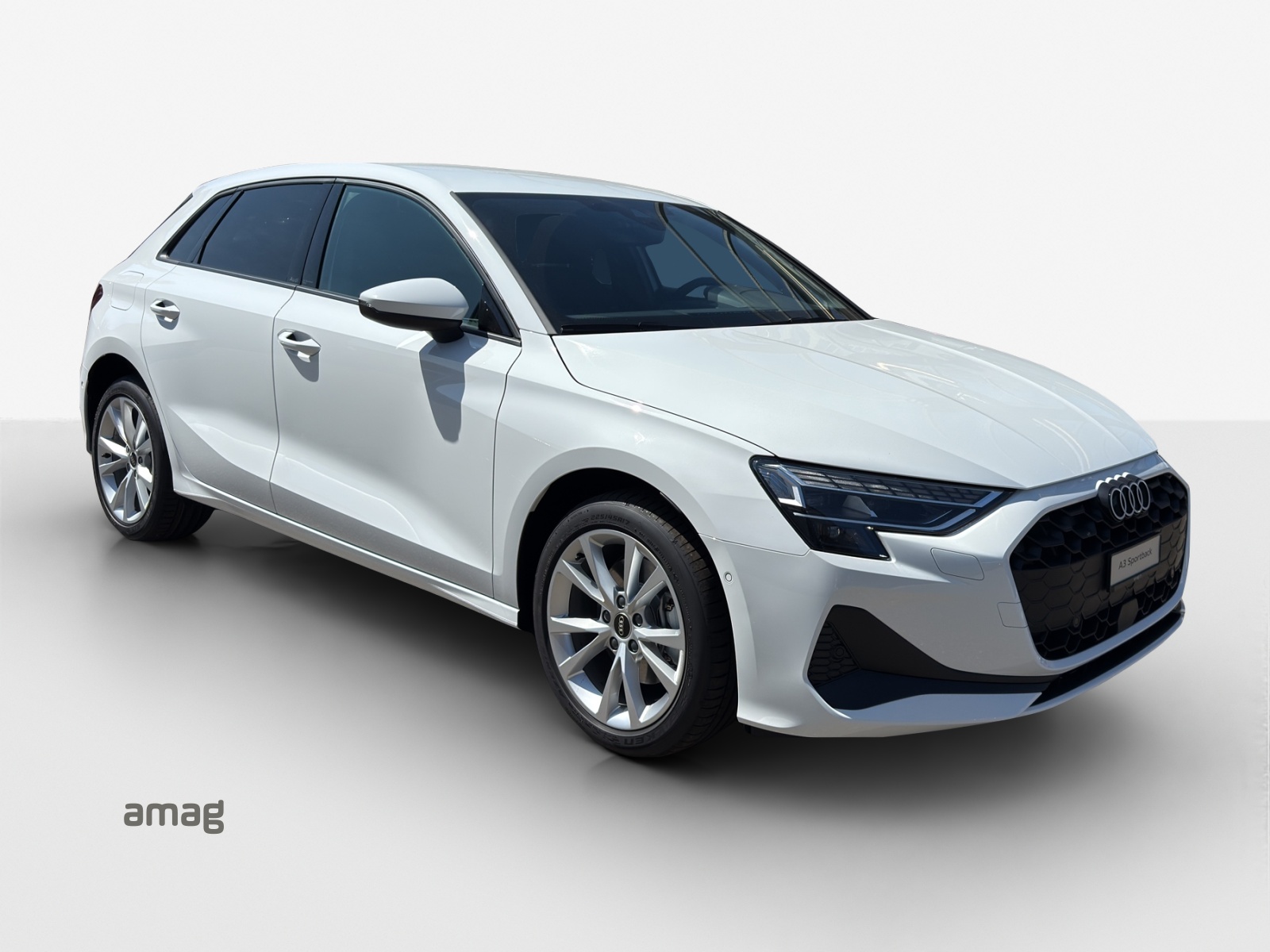 AUDI A3 Sportback 40 TFSI e Attraction S-tronic-image-5