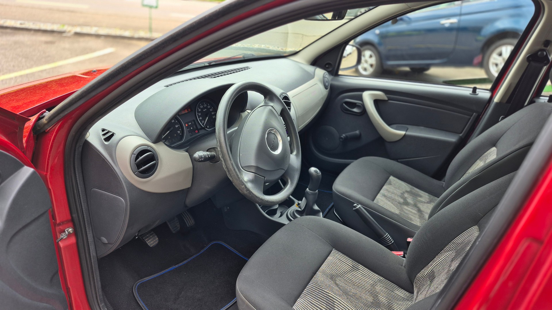 DACIA Sandero 1.2 Ambiance-image-8