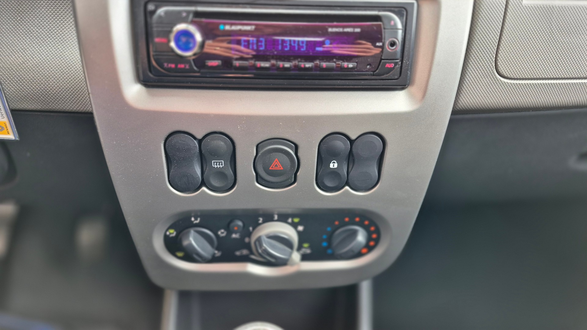 DACIA Sandero 1.2 Ambiance-image-9
