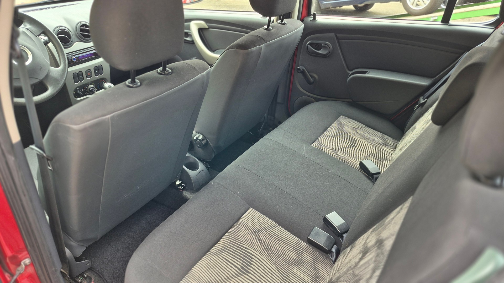 DACIA Sandero 1.2 Ambiance-image-7
