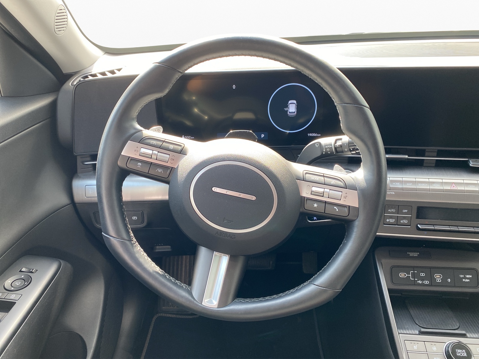HYUNDAI Kona Electric Amplia-image-12