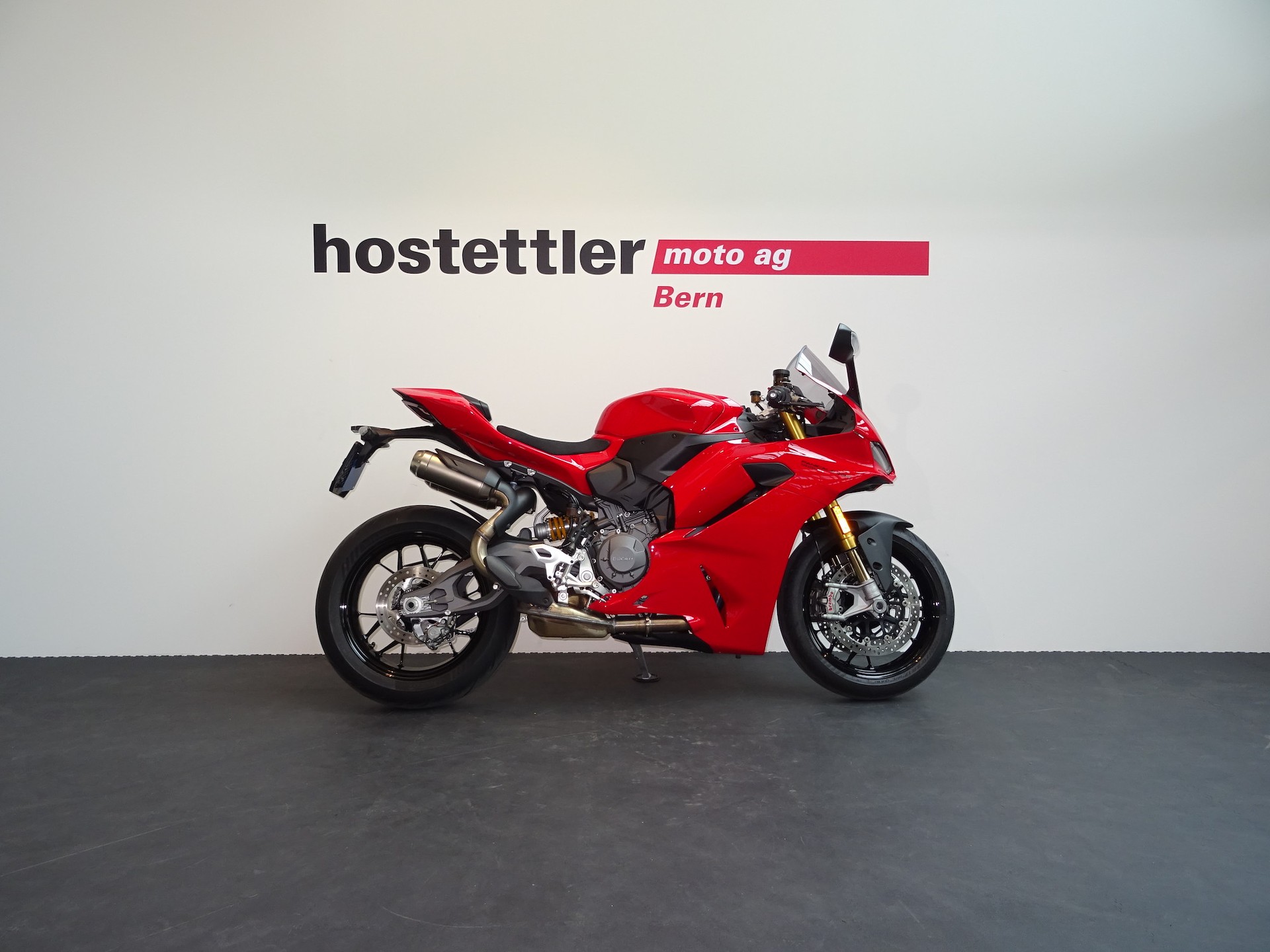 DUCATI Panigale V2 S-showroom-element-1
