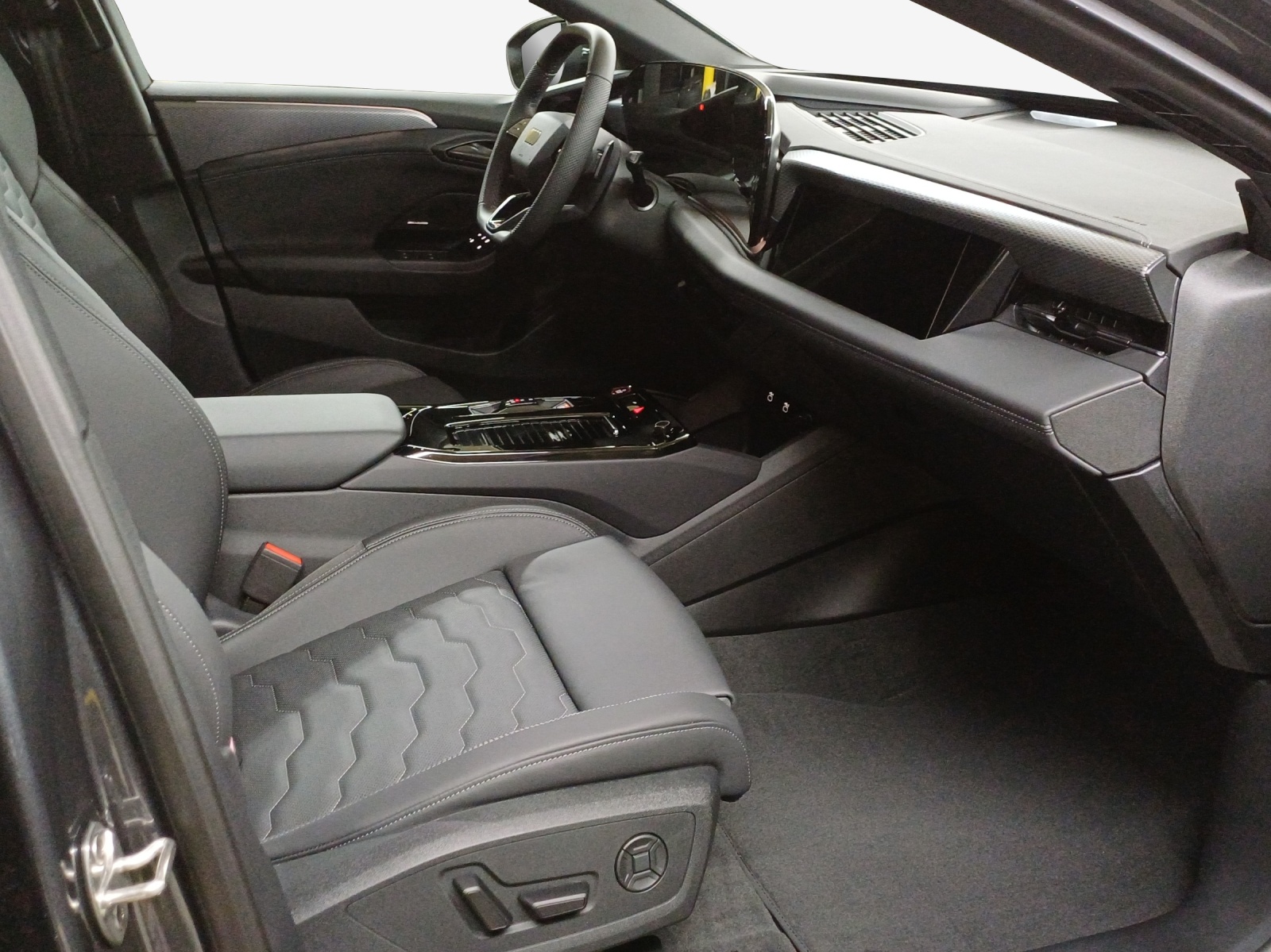 AUDI A6 Avant e-tron quattro-image-13