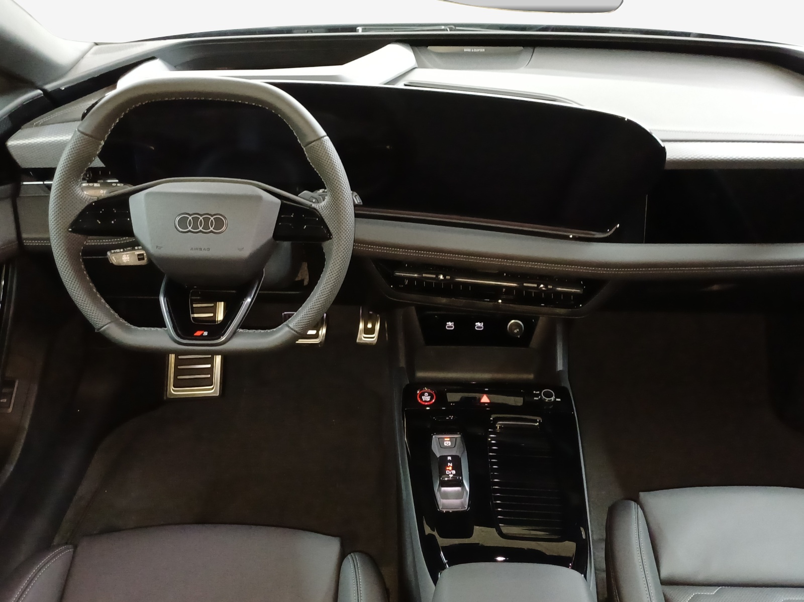 AUDI A6 Avant e-tron quattro-image-8