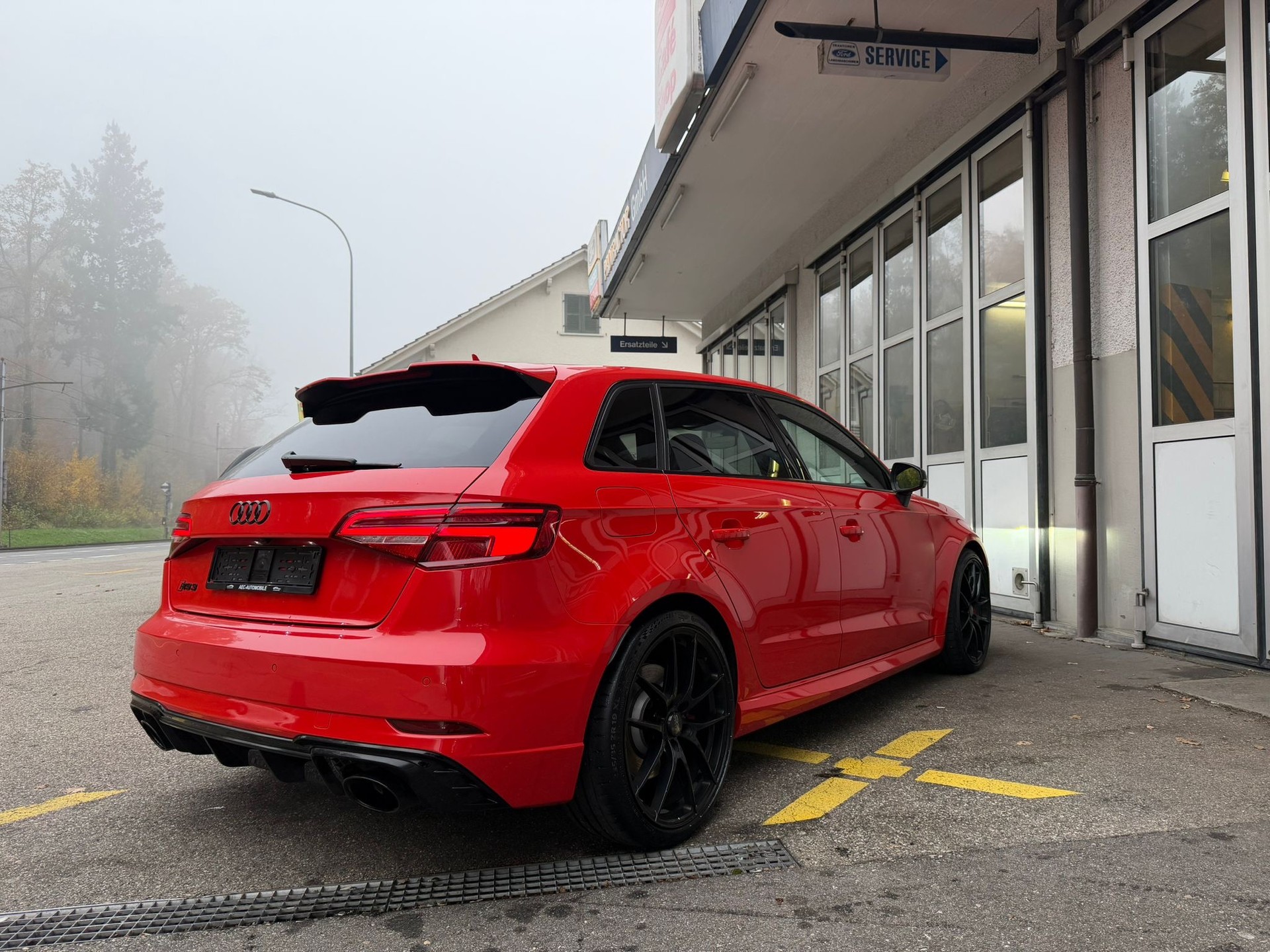 AUDI RS3 Sportback 2.5 TSI quattro S-tronic-showroom-element-3