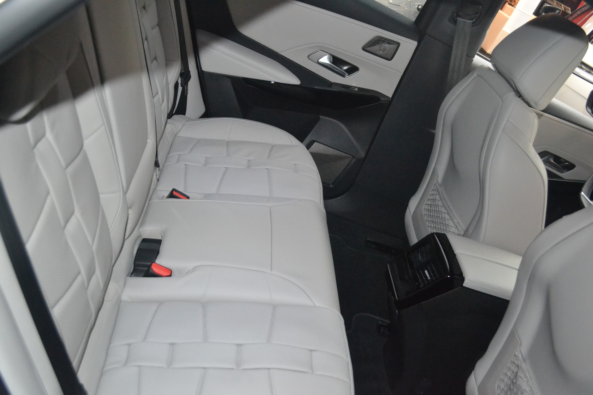 DS AUTOMOBILES DS 7 Crossback E-Tense 360 4x4 Performance Line +-image-6