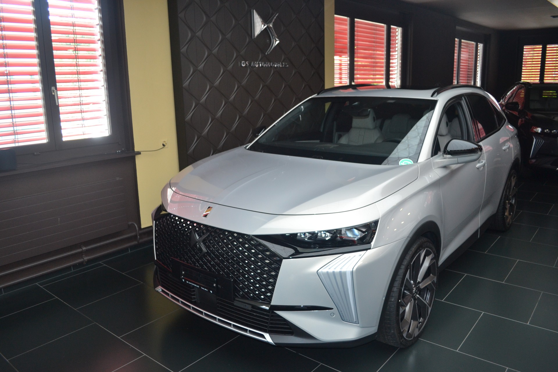 DS AUTOMOBILES DS 7 Crossback E-Tense 360 4x4 Performance Line +