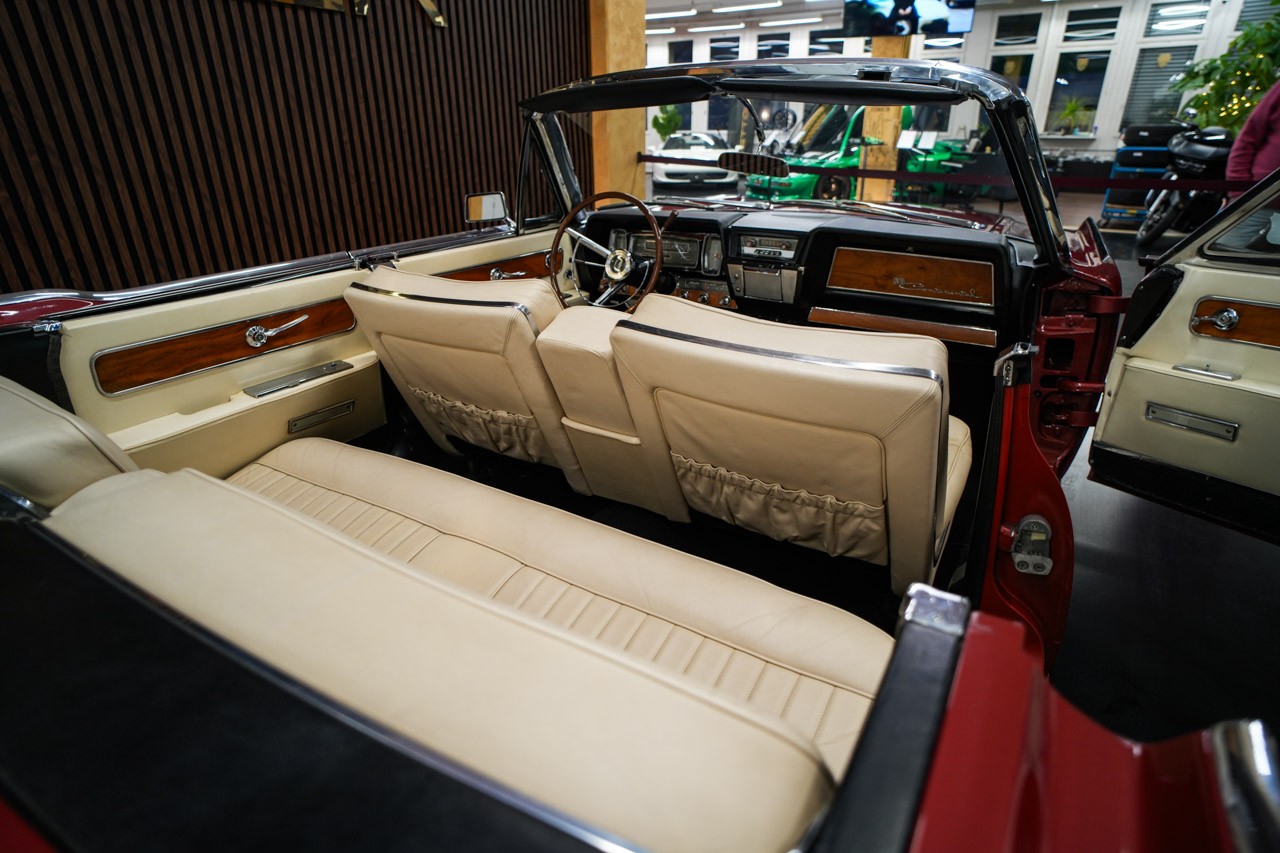 LINCOLN CONTINENTAL-image-15