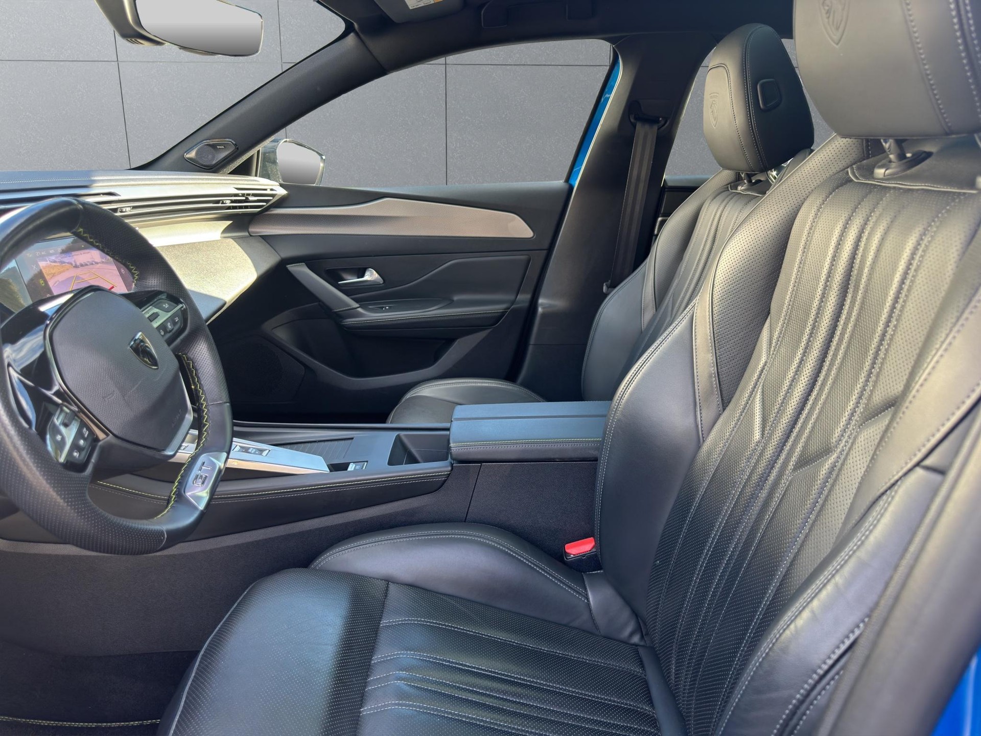PEUGEOT 308 1.6 PHEV 225 GT Pack-image-11