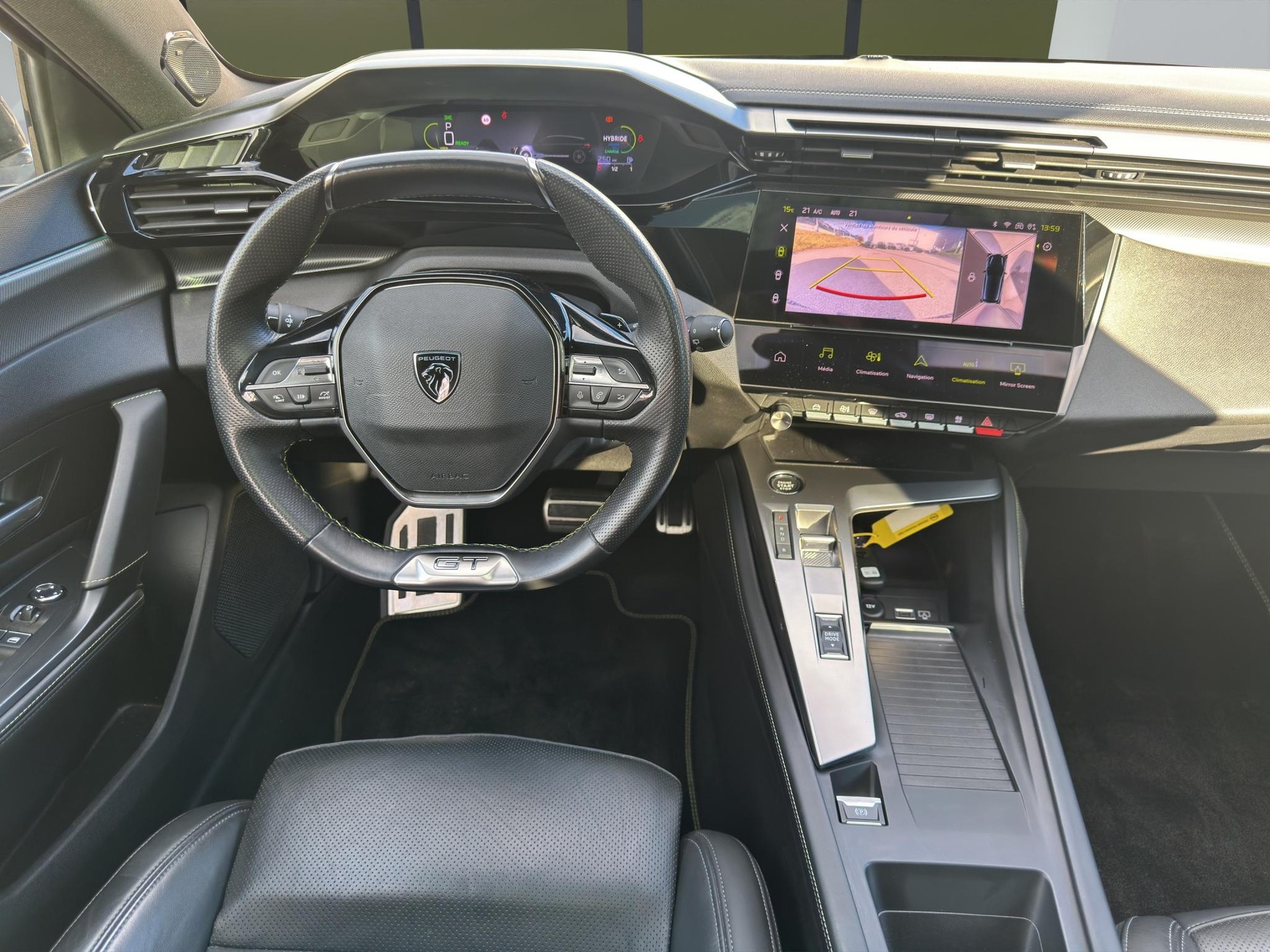 PEUGEOT 308 1.6 PHEV 225 GT Pack-image-10