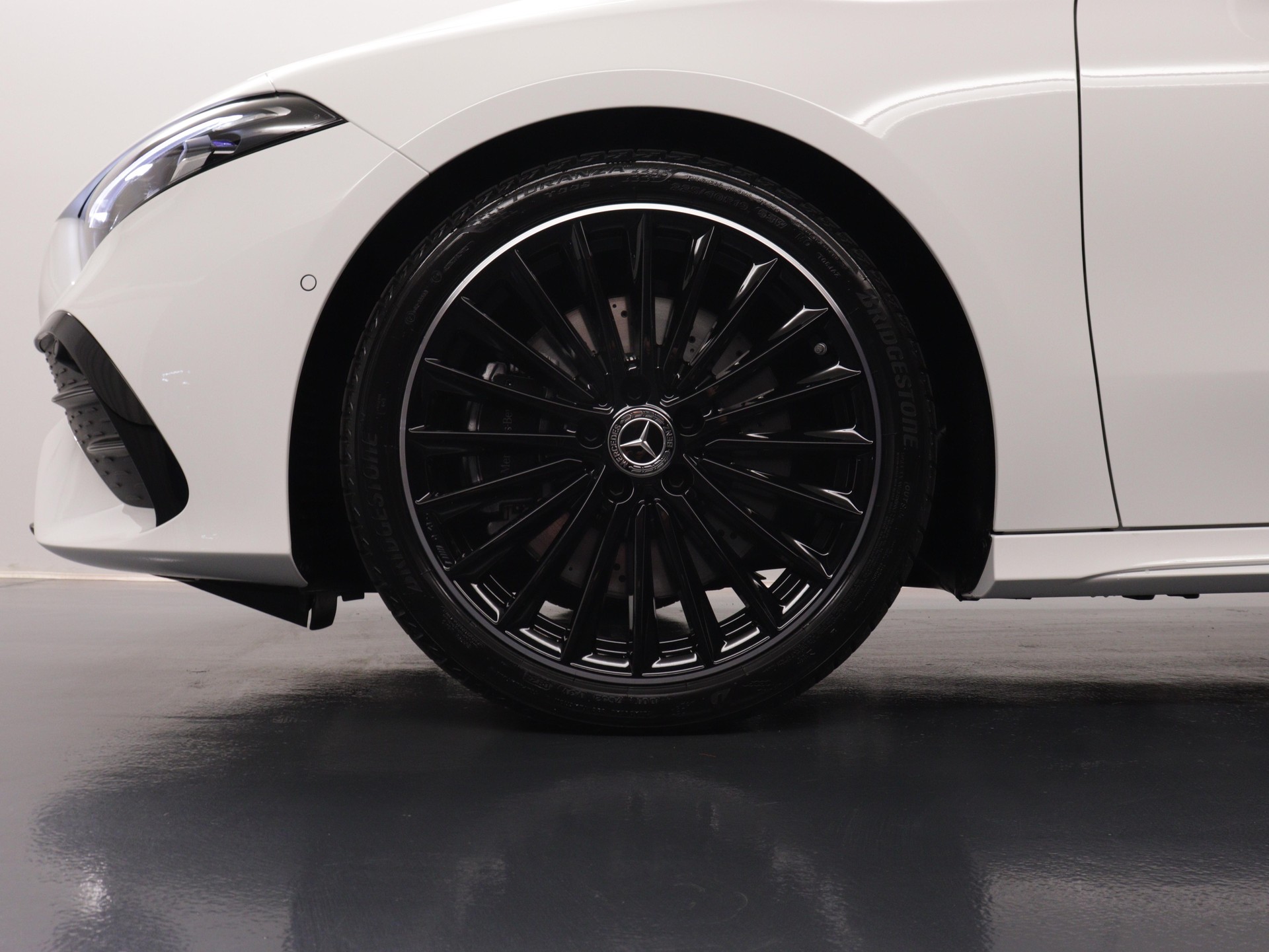 MERCEDES-BENZ A 250 AMG Line 4m-image-12