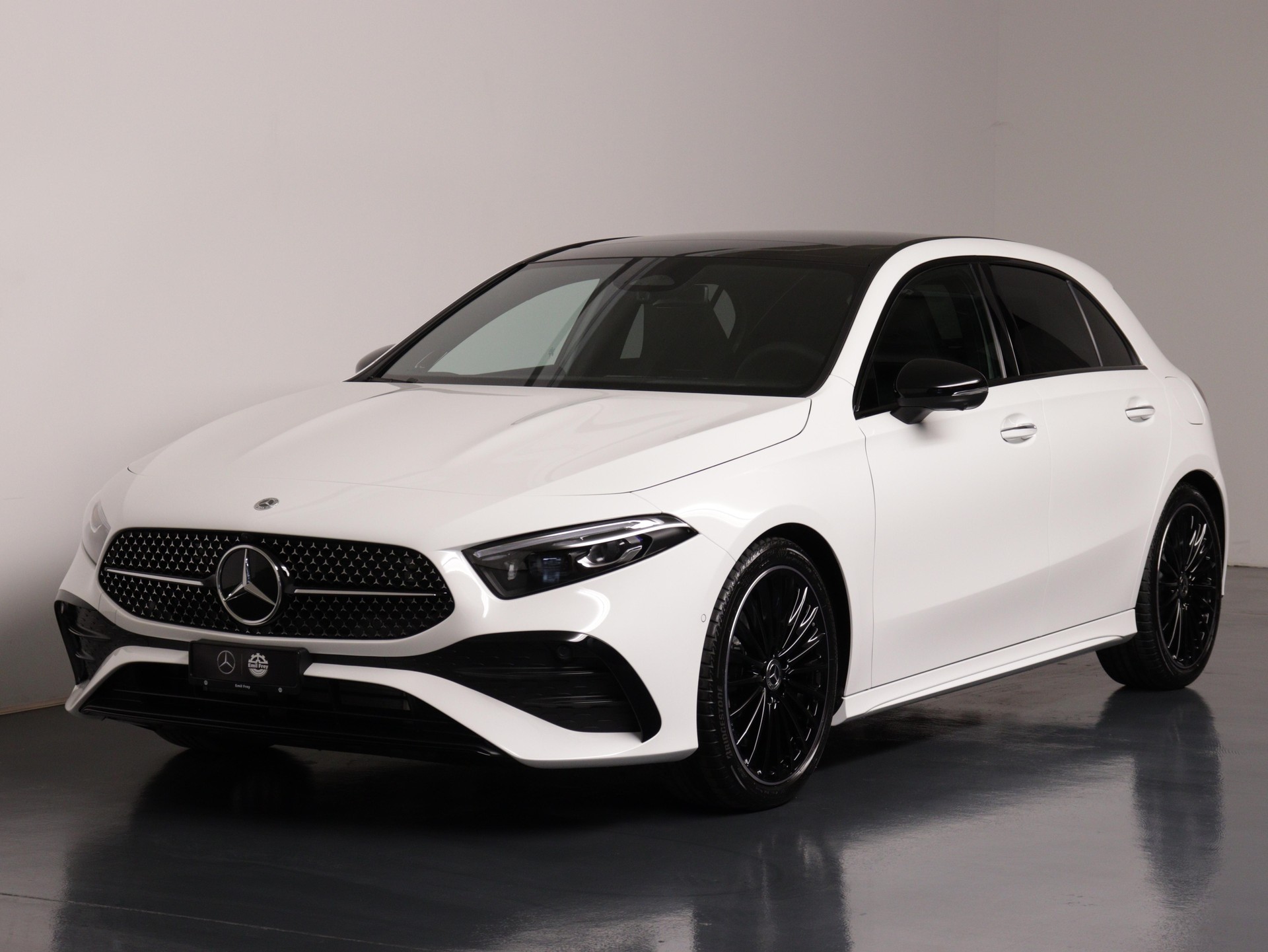 MERCEDES-BENZ A 250 AMG Line 4m-image-1