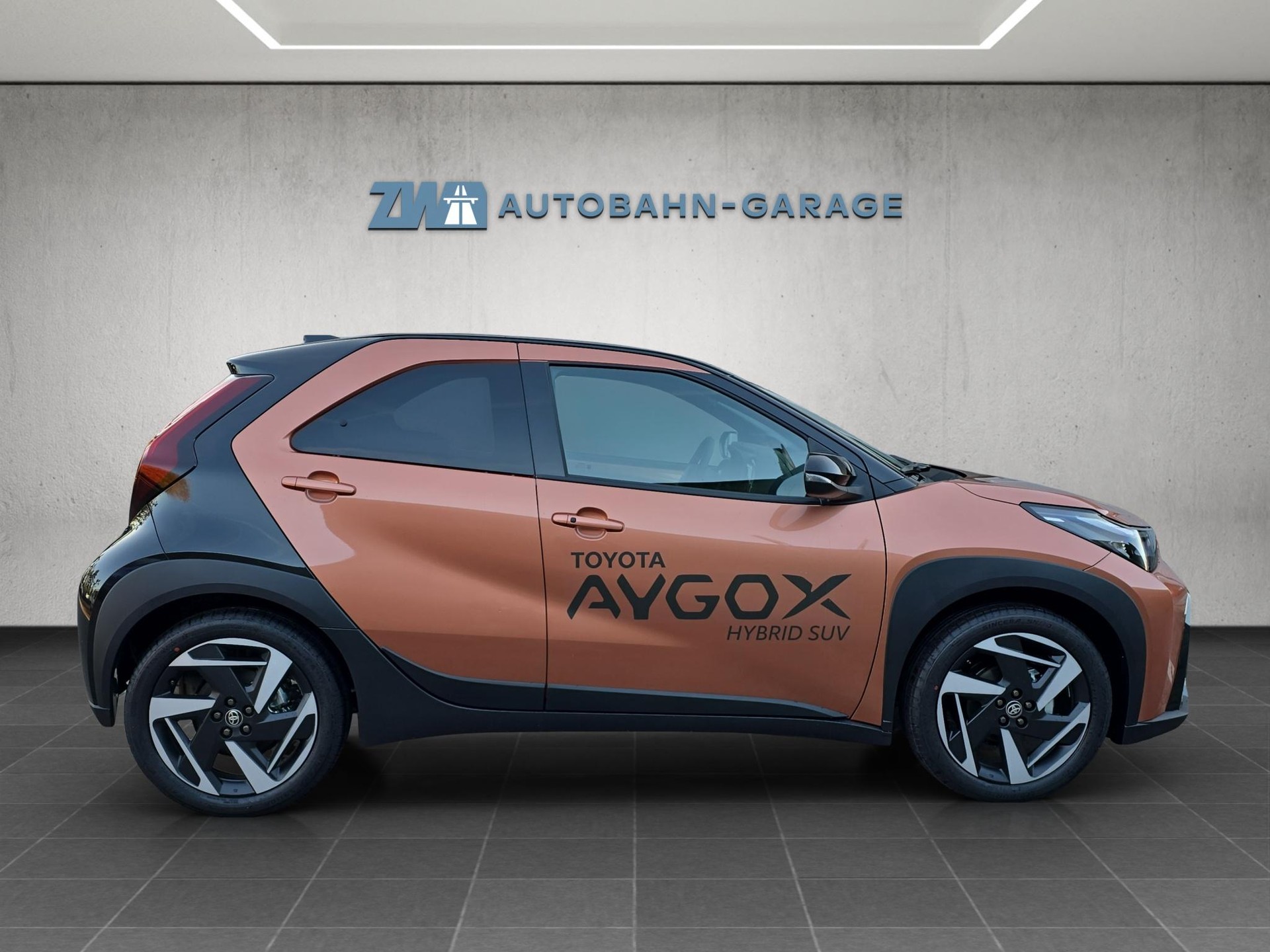 TOYOTA Aygo X 1.5 VVT-i HSD Style-image-5