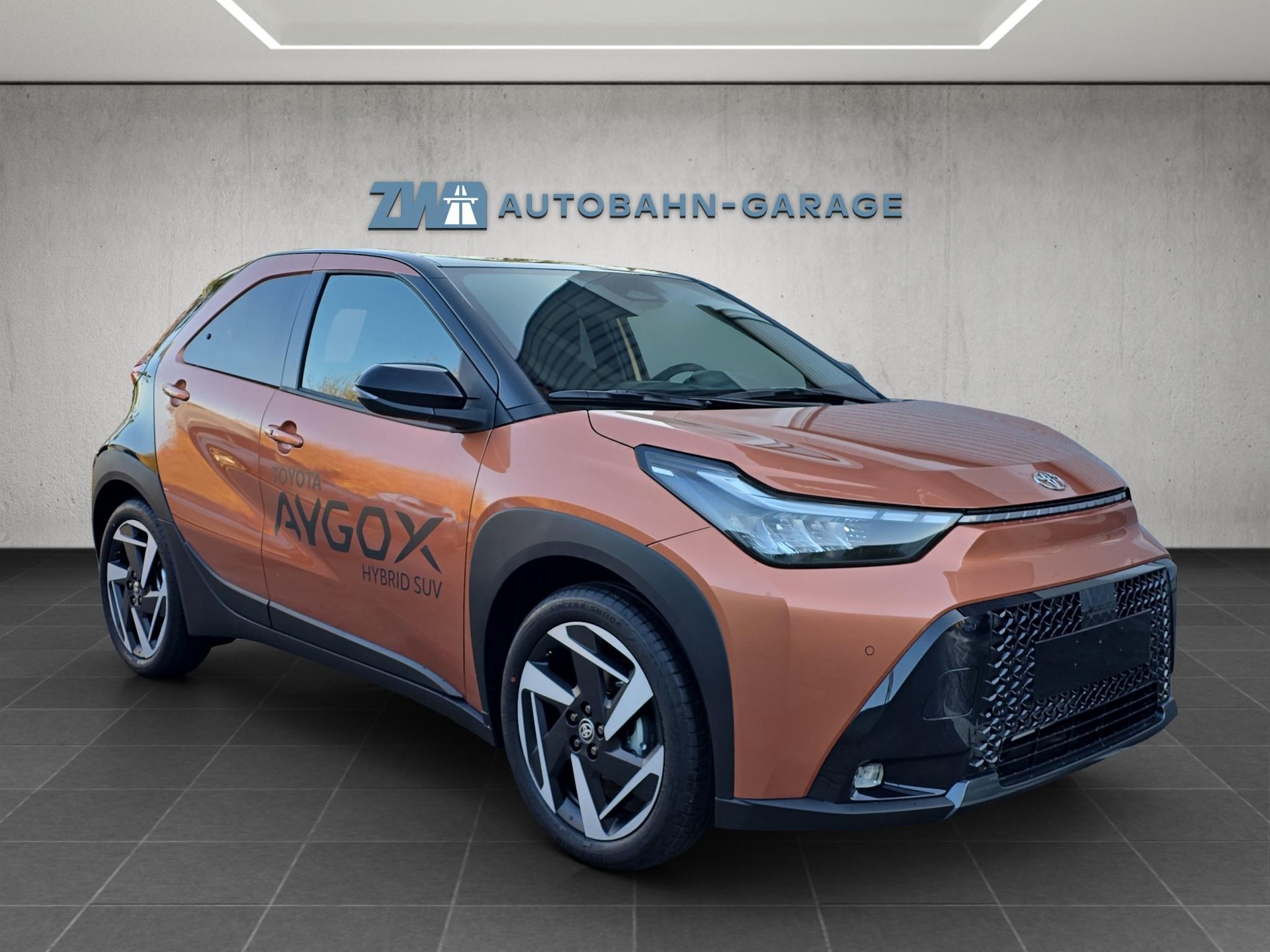 TOYOTA Aygo X 1.5 VVT-i HSD Style-image-6