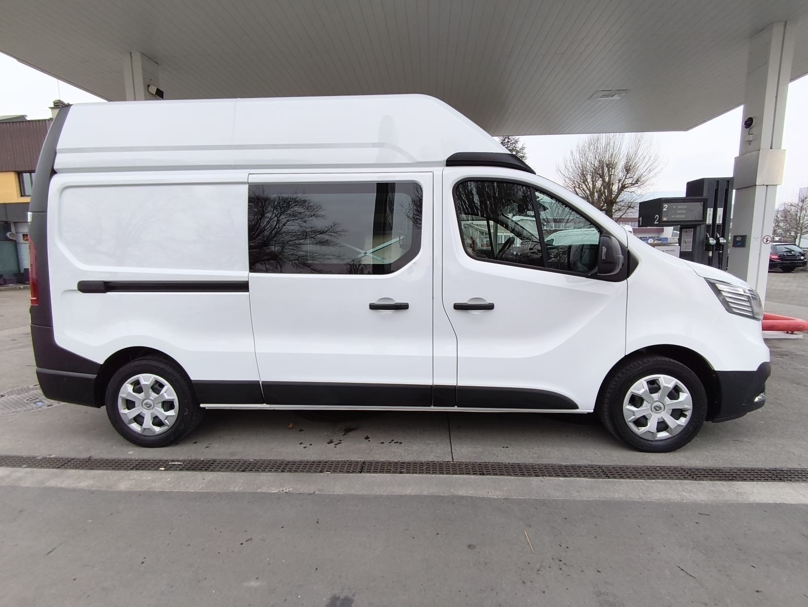 RENAULT Trafic 2.0 Blue dCi 150 Business L1H2 EN-image-5