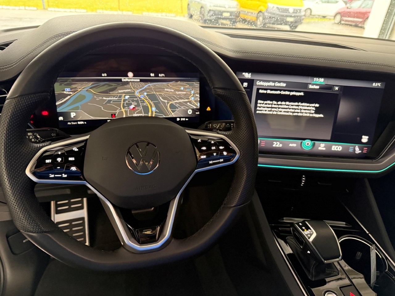 VW Touareg 3.0 TDI R Line Limited Tiptronic-image-4