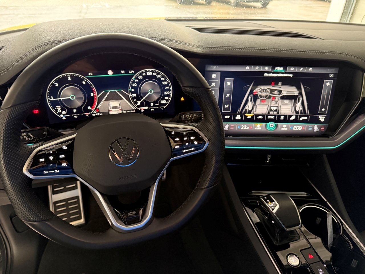 VW Touareg 3.0 TDI R Line Limited Tiptronic-image-12