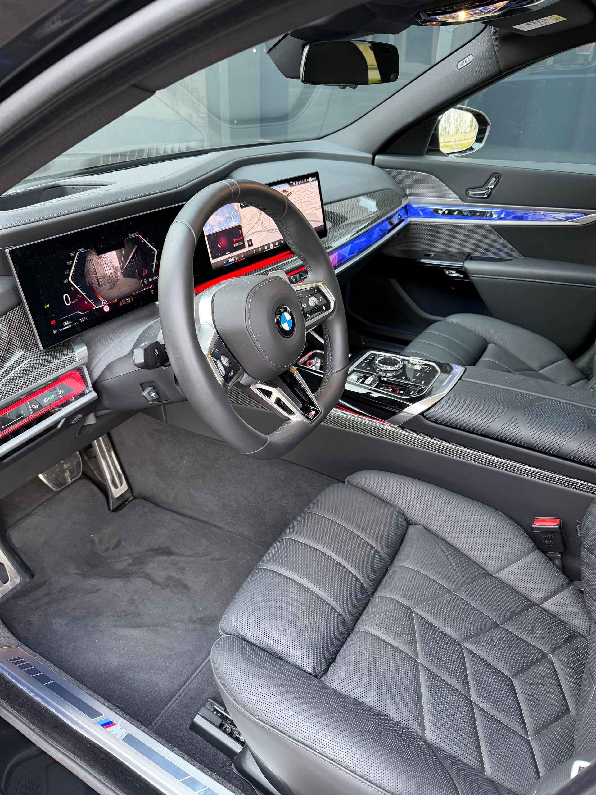 BMW 740d xDrive 48V M Sport Pro Steptronic-image-7