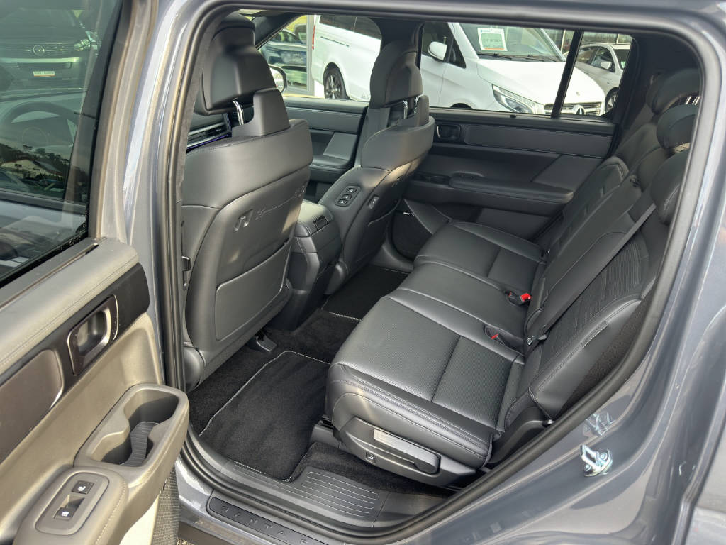 HYUNDAI SANTA FE 1.6 T-GDi Hybrid Calligraphy Swiss Edition 7P-image-8