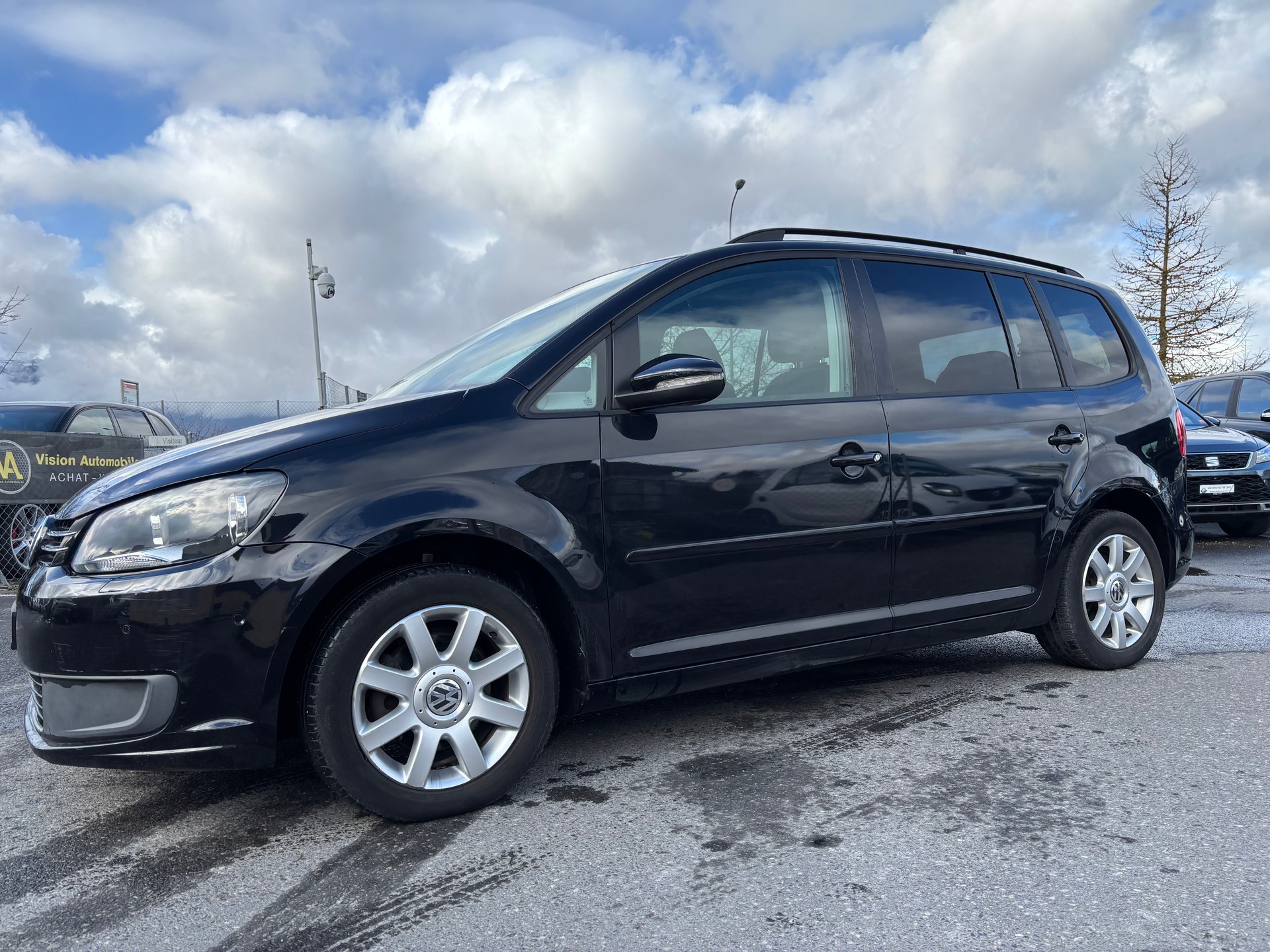 VW Touran 1.4 TSI Comfortline DSG-image-1