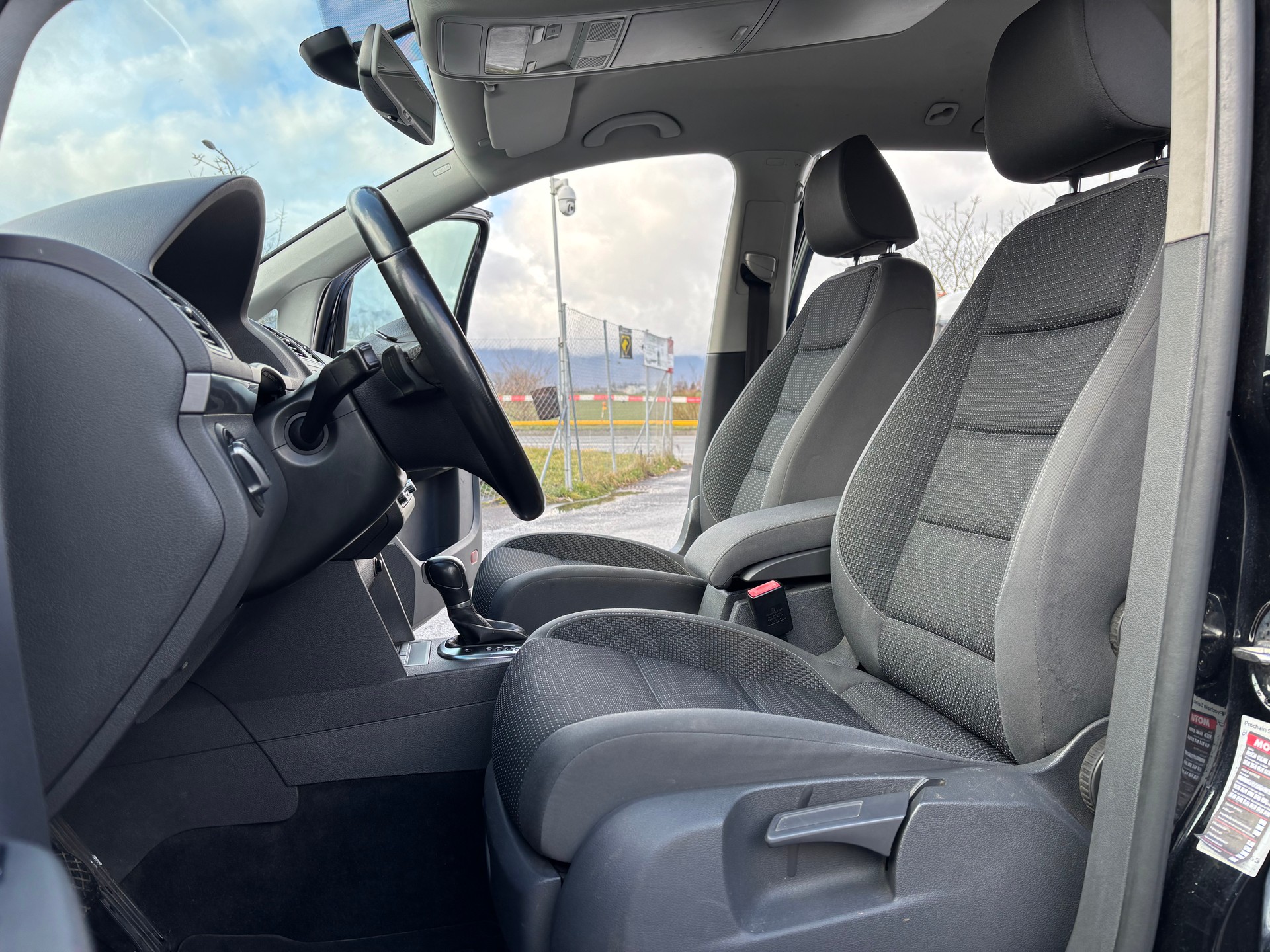 VW Touran 1.4 TSI Comfortline DSG-image-10