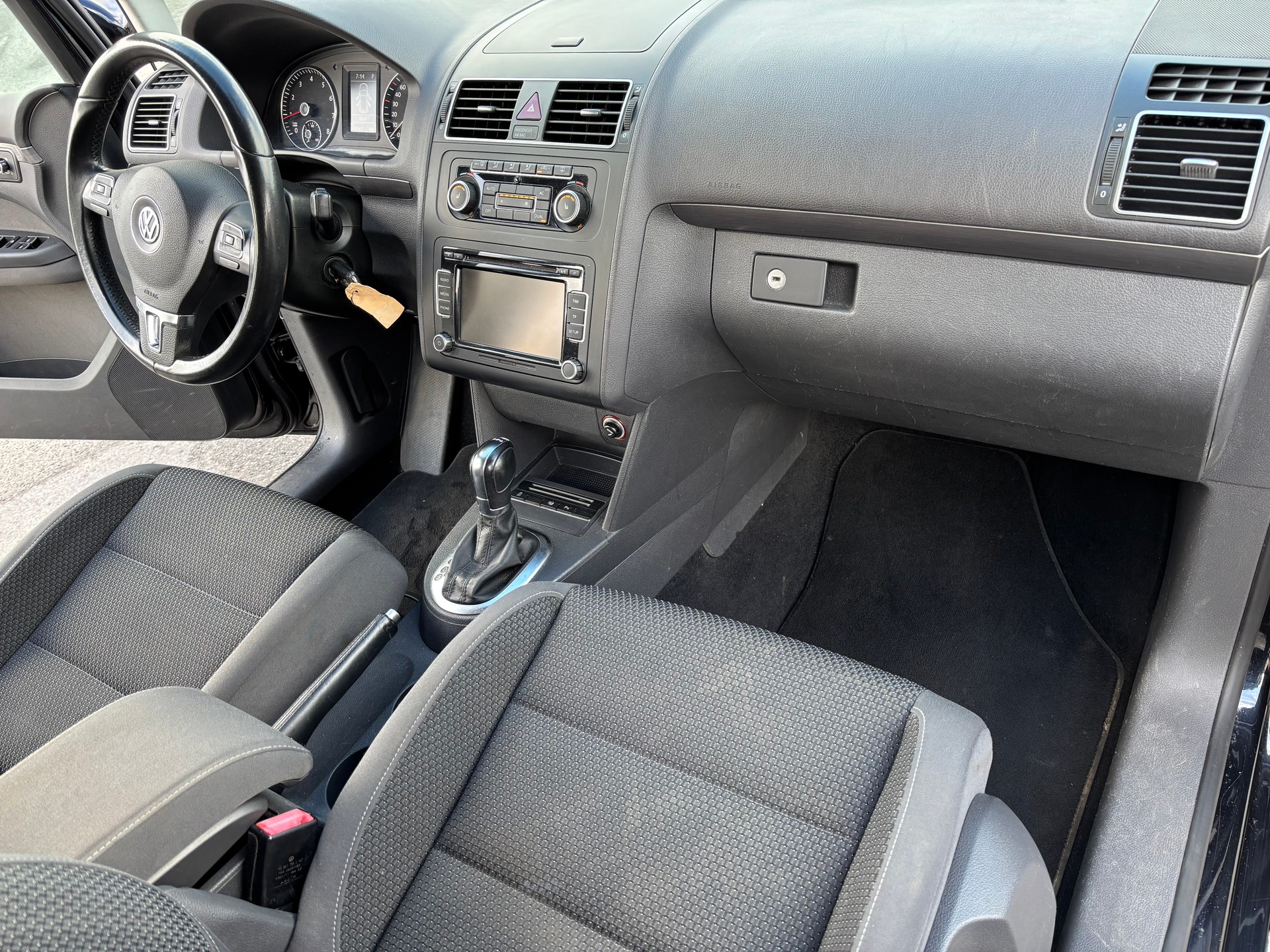 VW Touran 1.4 TSI Comfortline DSG-image-11