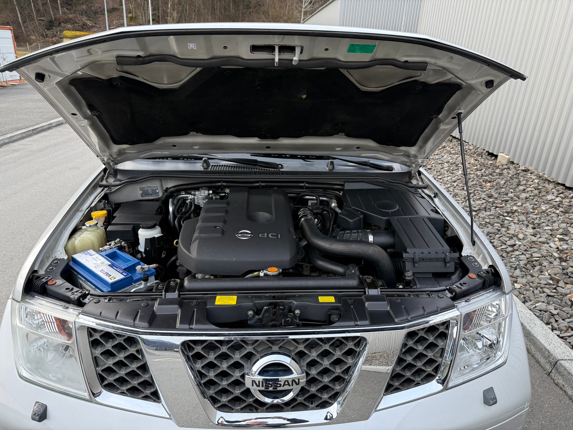 NISSAN Pathfinder 2.5 7 PLACES — ATTELAGE 3000 KG-image-25