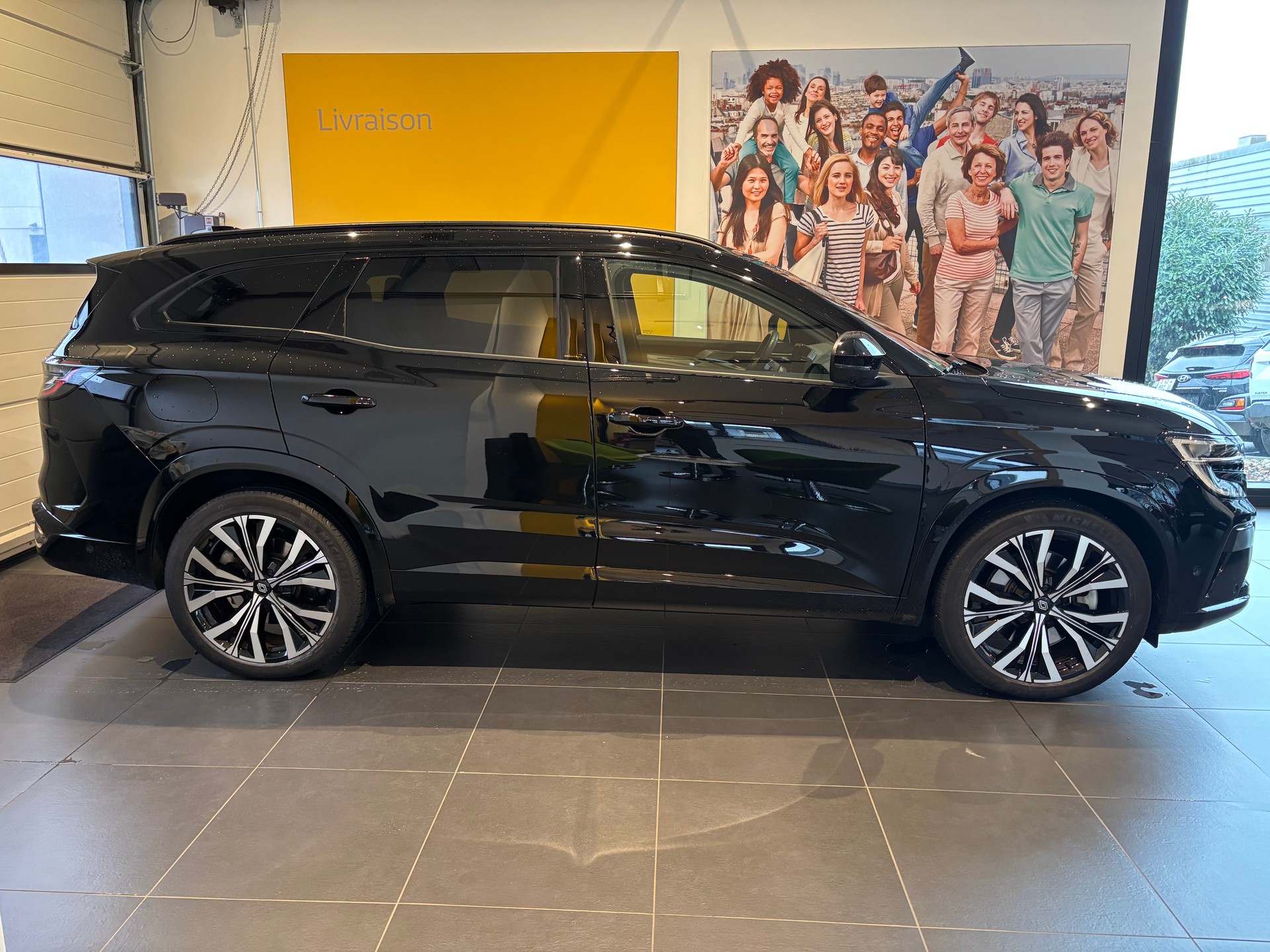 RENAULT Espace 1.2 E-Tech 200 Iconic 7-Sitze-showroom-element-3