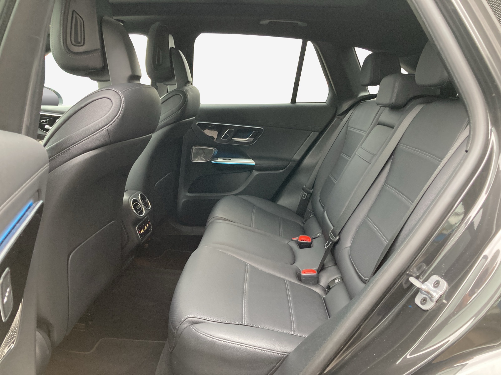 MERCEDES-BENZ GLC 220 d 4Matic 9G-Tronic-image-11