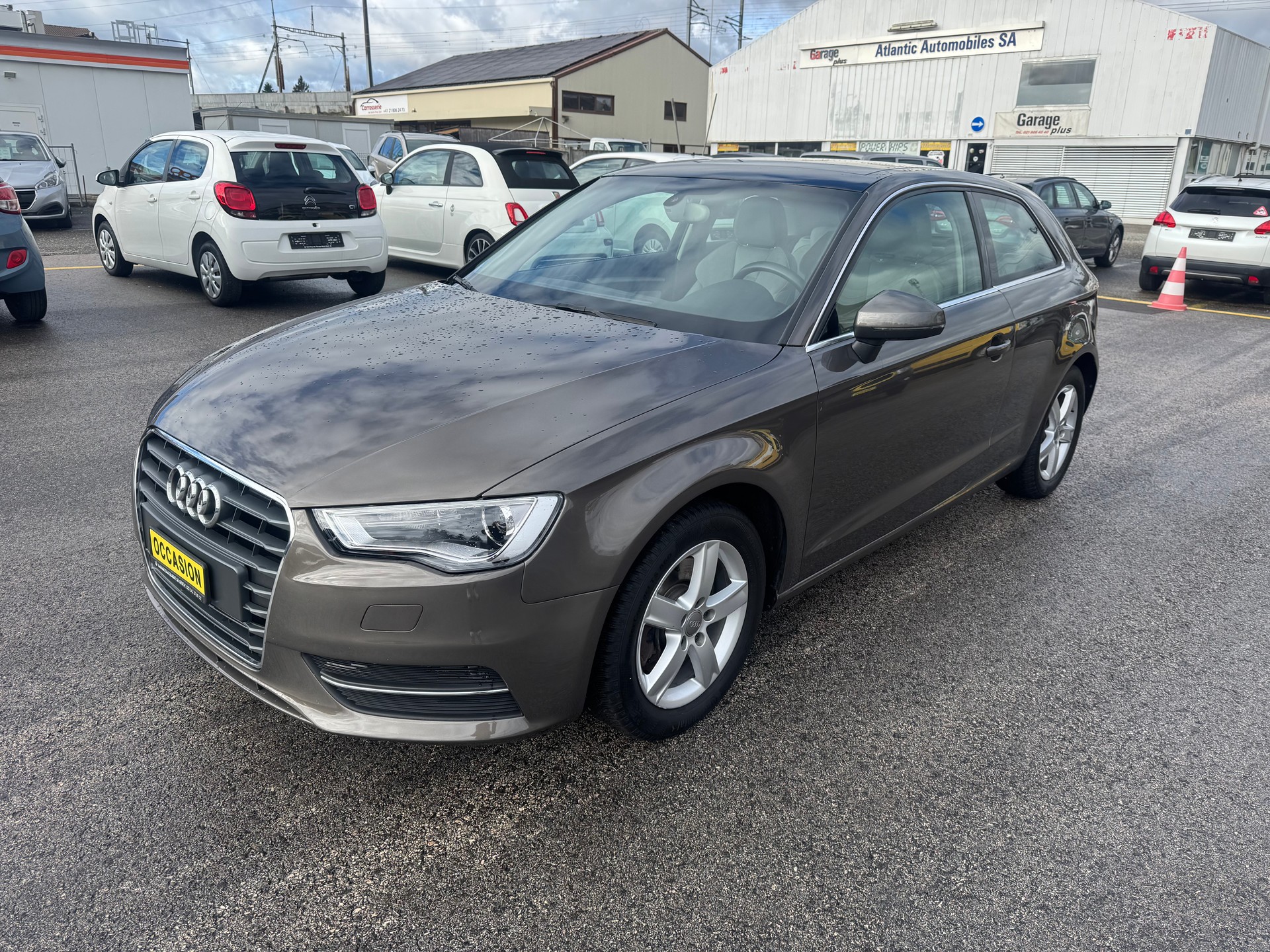 AUDI A3 1.8 TFSI Ambiente S-tronic-image-1