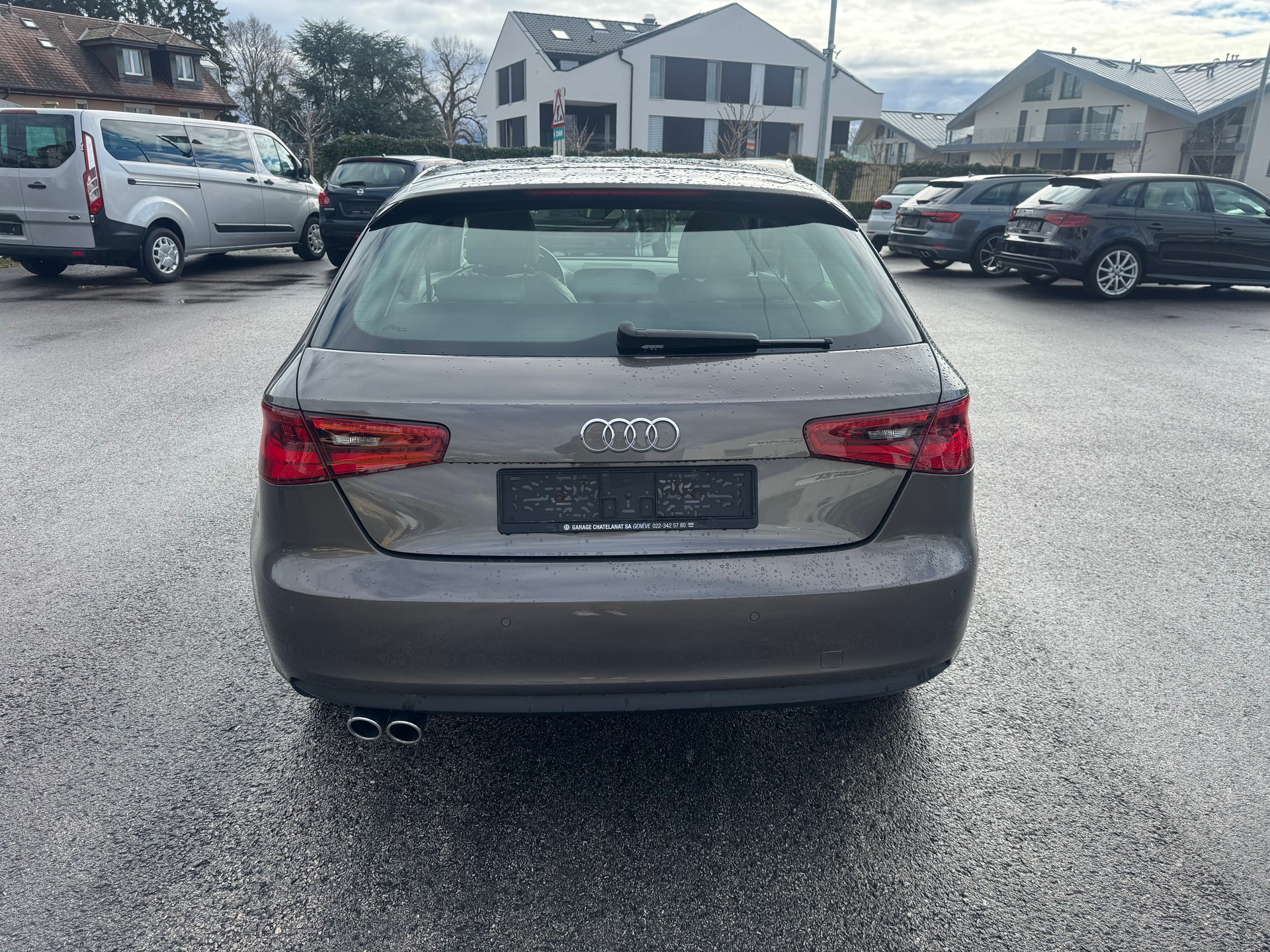 AUDI A3 1.8 TFSI Ambiente S-tronic-image-4