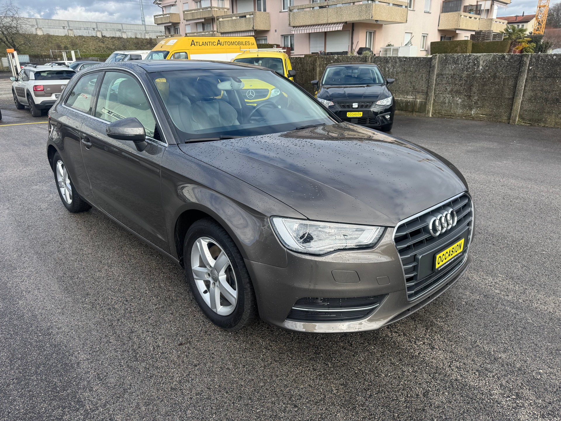 AUDI A3 1.8 TFSI Ambiente S-tronic-image-7