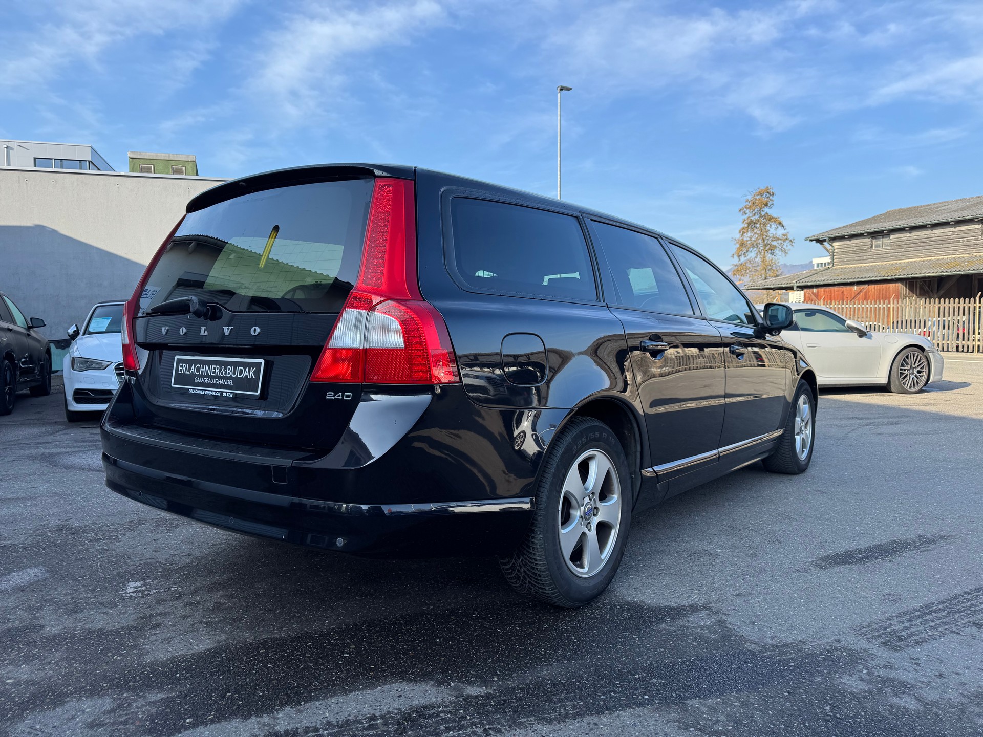 VOLVO V70 2.4D Momentum Geartronic-image-5