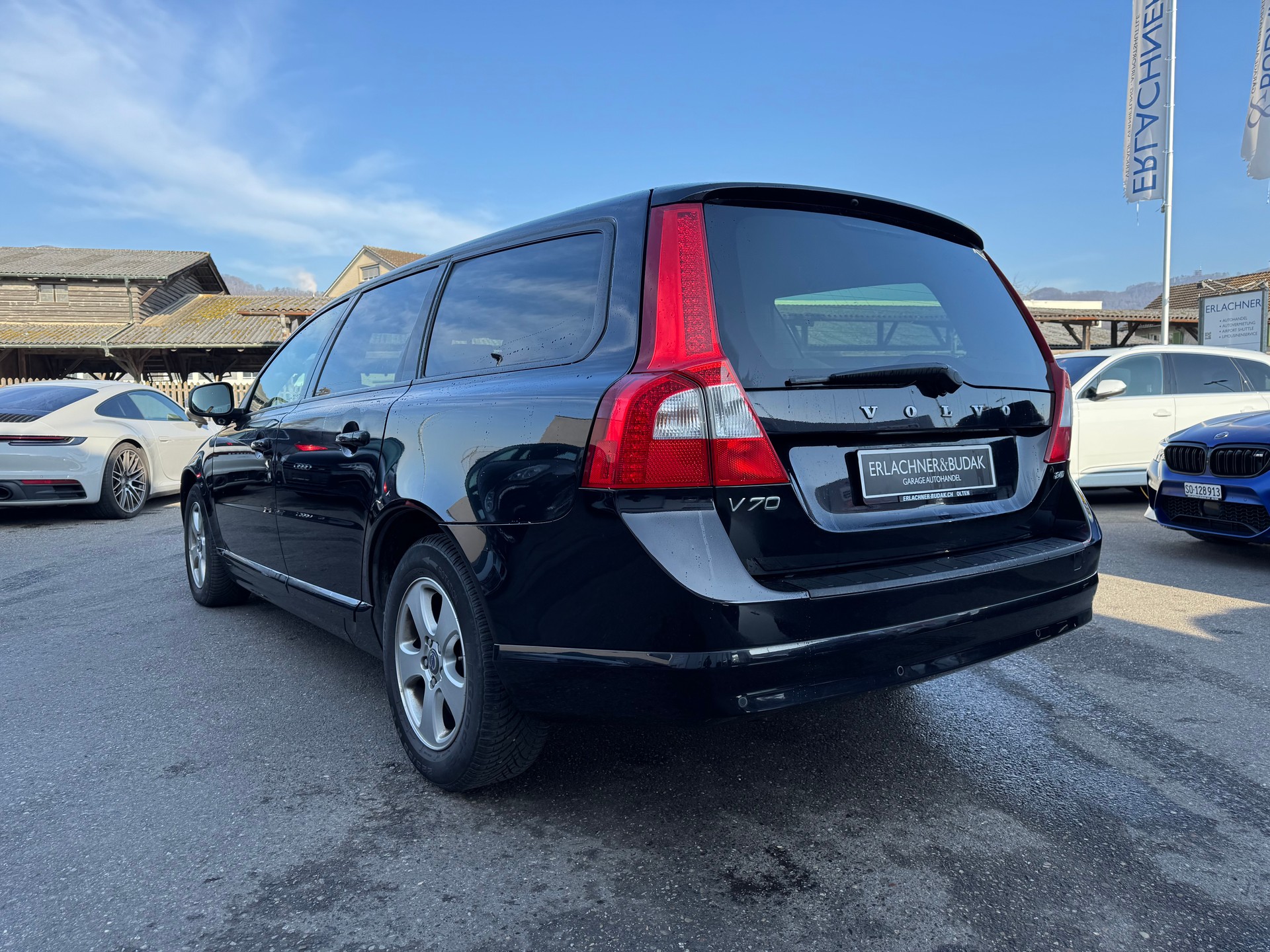 VOLVO V70 2.4D Momentum Geartronic-showroom-element-3