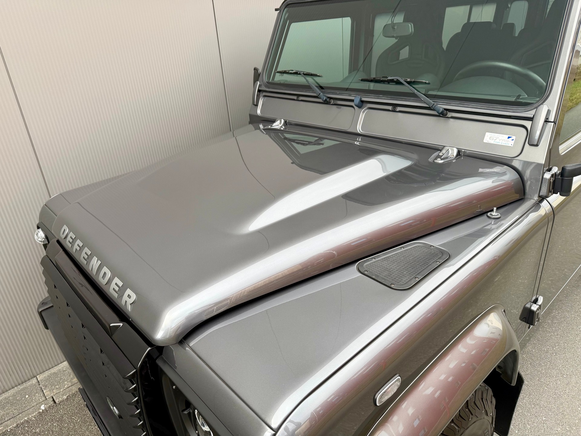 LAND ROVER Defender 110 TD4 67YRS *RECARO*-image-14
