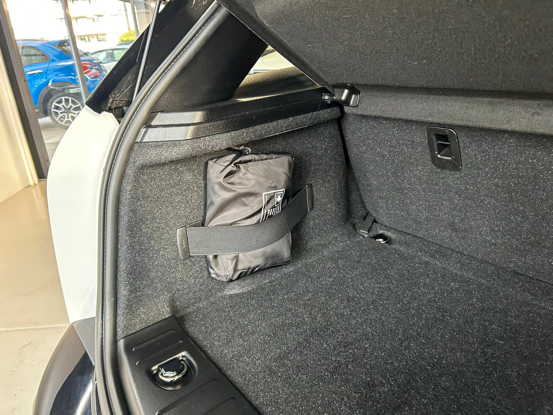 BMW i3 (120Ah) Fleet Edition-image-9
