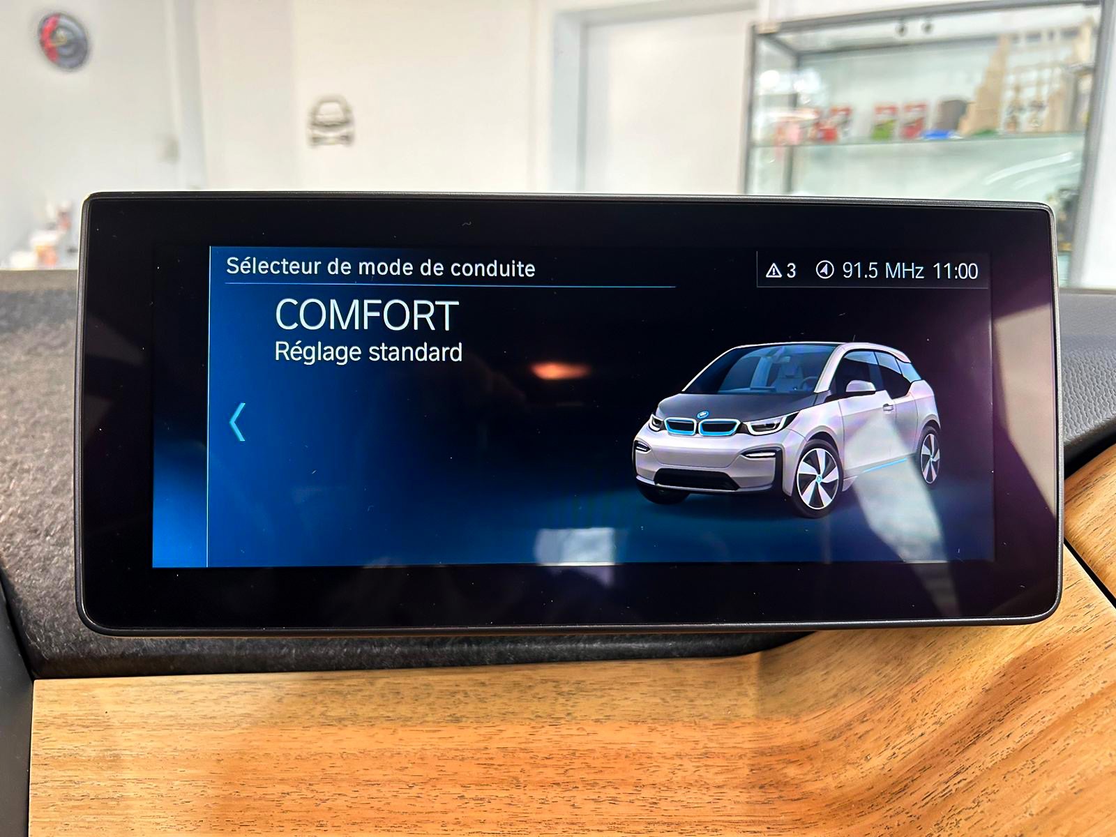 BMW i3 (120Ah) Fleet Edition-image-18
