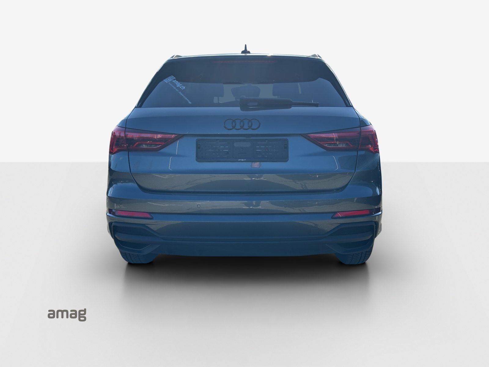 AUDI Q3 35 TFSI S line Attraction S-tronic-image-3