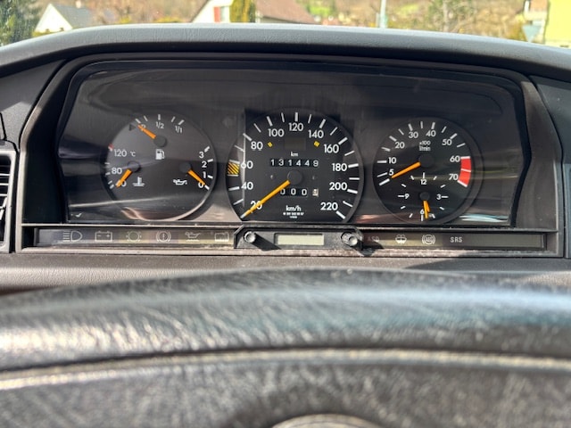MERCEDES-BENZ 190 E 2.3-image-6