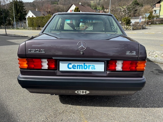 MERCEDES-BENZ 190 E 2.3-image-8