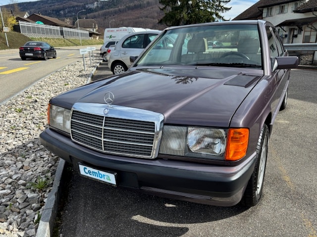 MERCEDES-BENZ 190 E 2.3-image-11