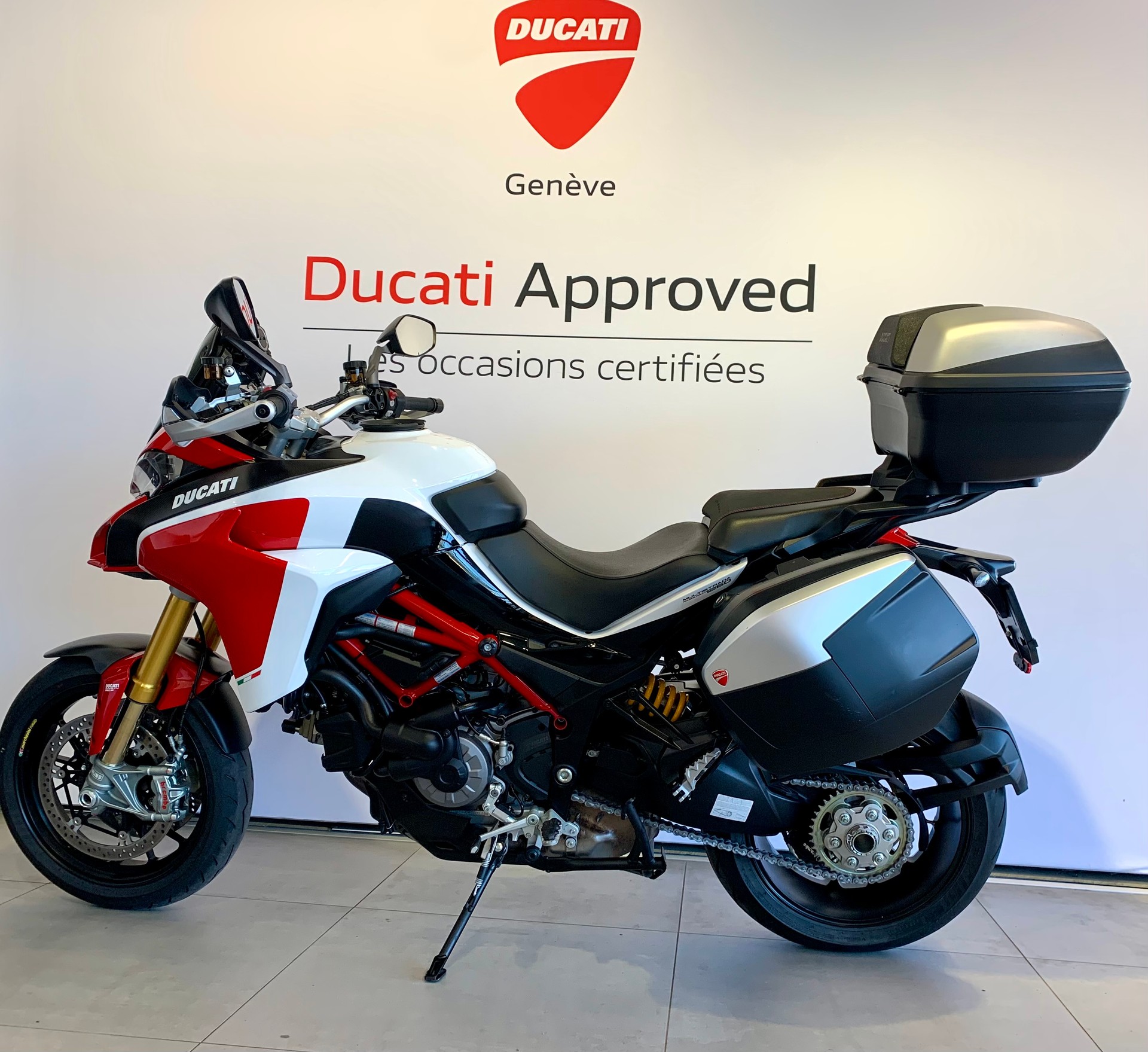 DUCATI Multistrada 1260 Pikes Peak-showroom-element-1
