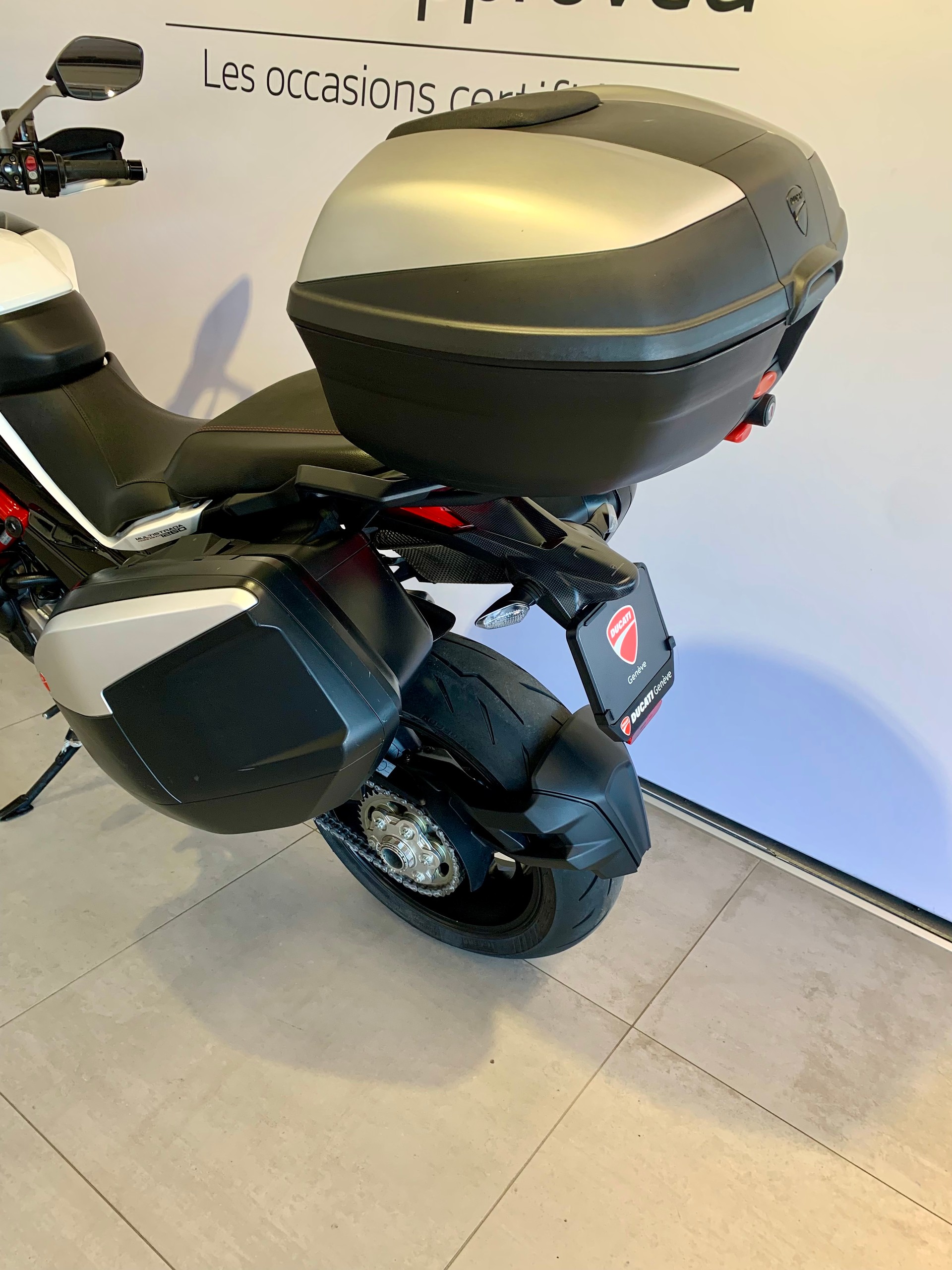 DUCATI Multistrada 1260 Pikes Peak-image-10