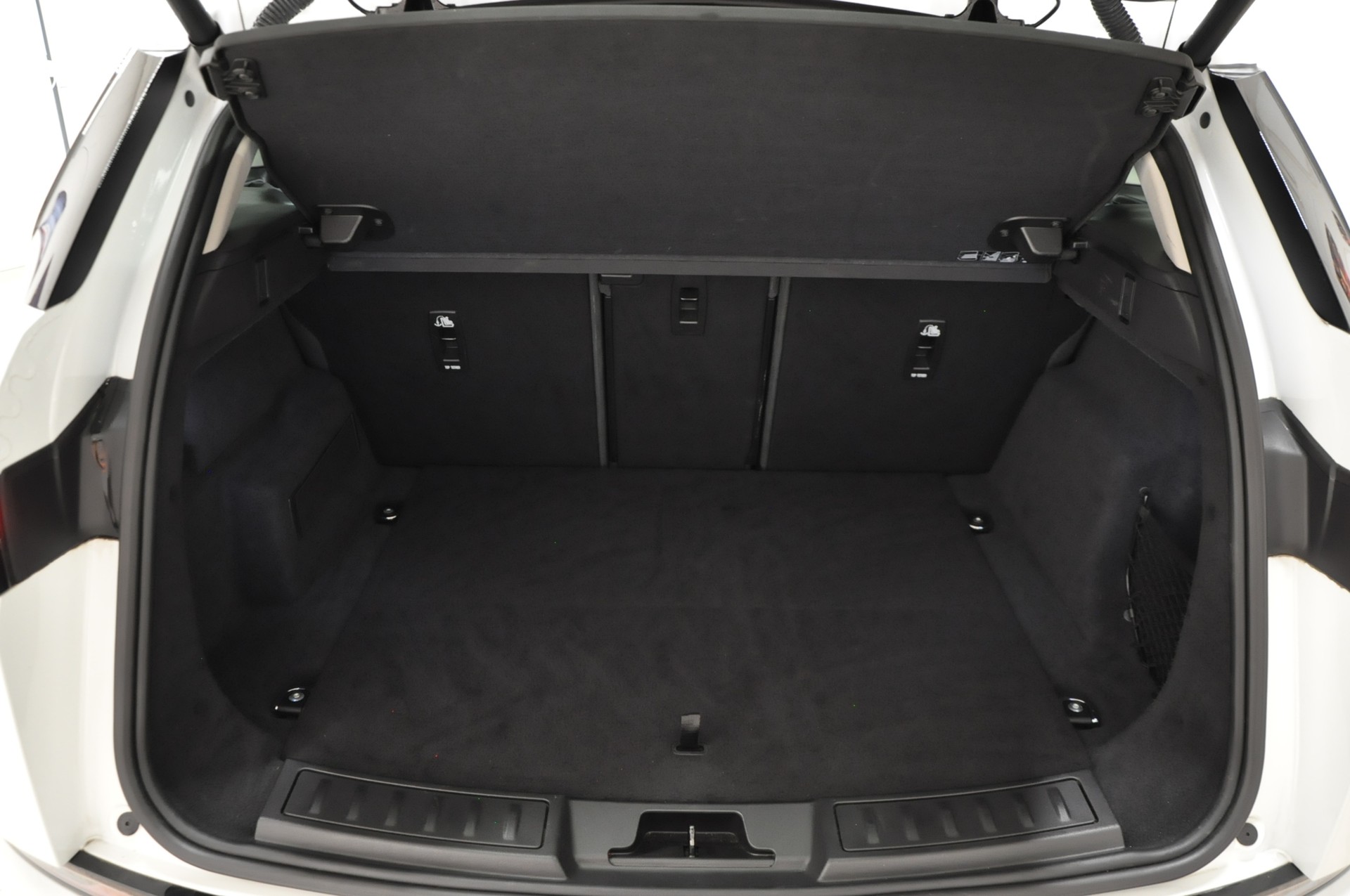 LAND ROVER Range Rover Evoque P 200 MHEV SE AT9-image-27