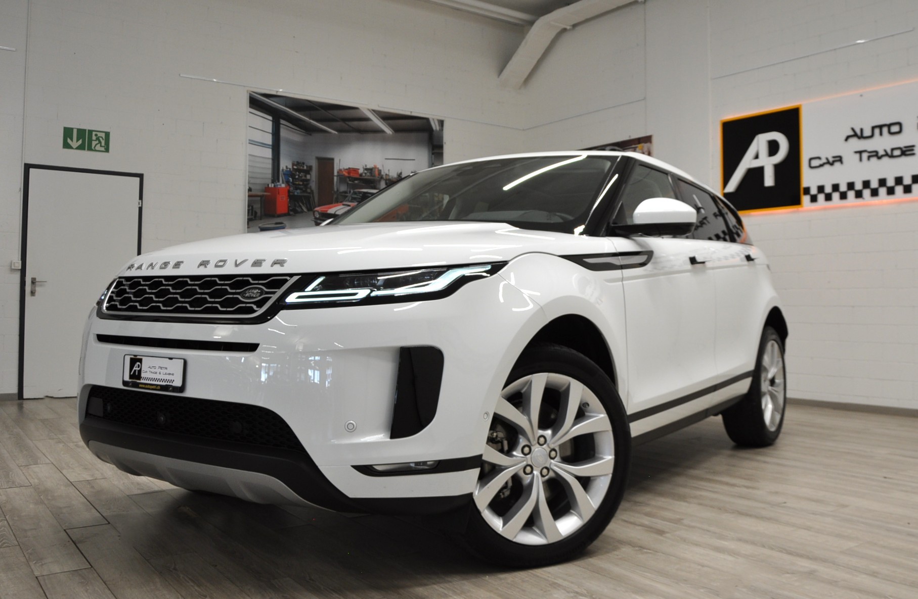LAND ROVER Range Rover Evoque P 200 MHEV SE AT9-showroom-element-1