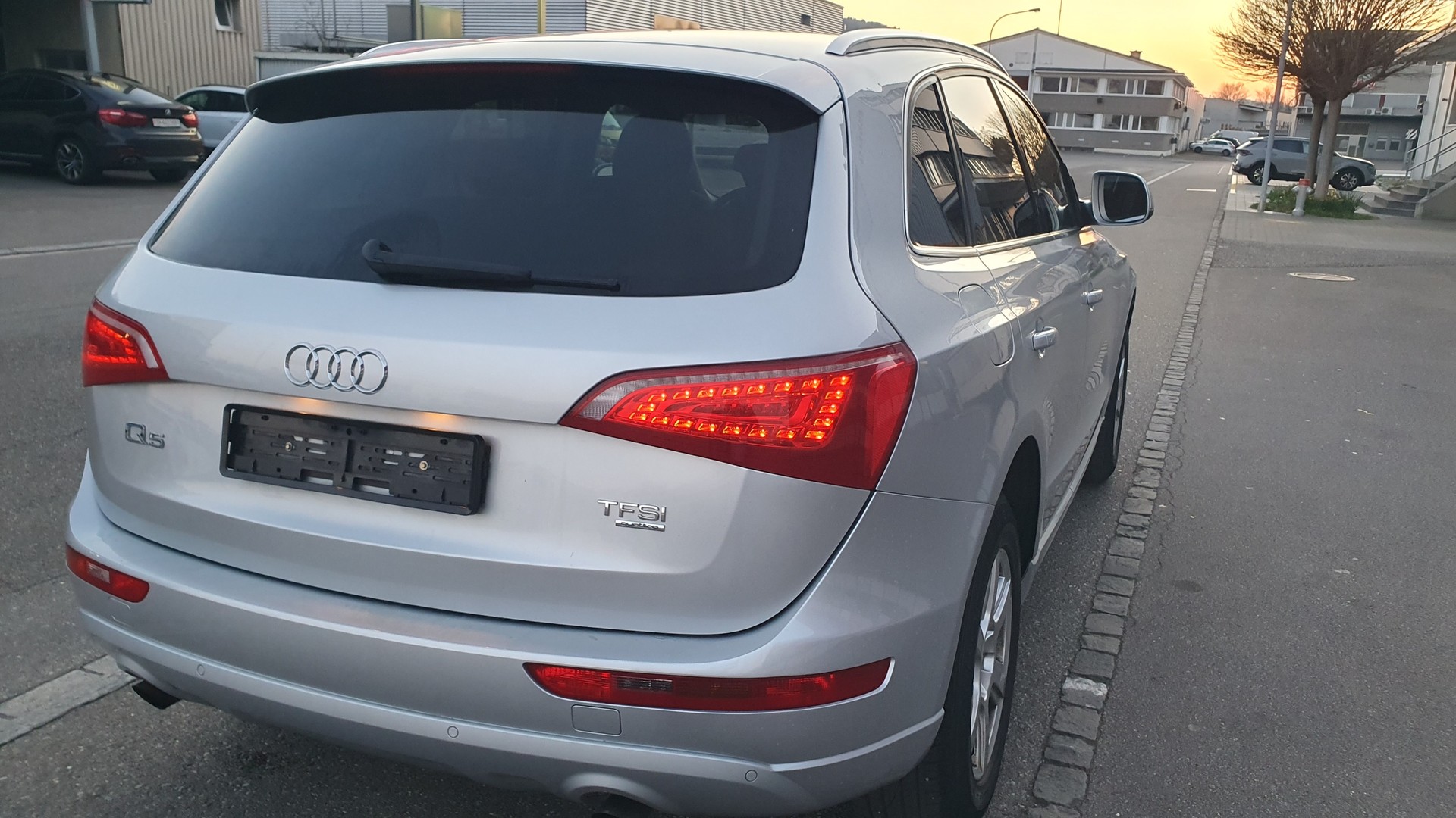 AUDI Q5 2.0 TFSI quattro S-tronic-image-7