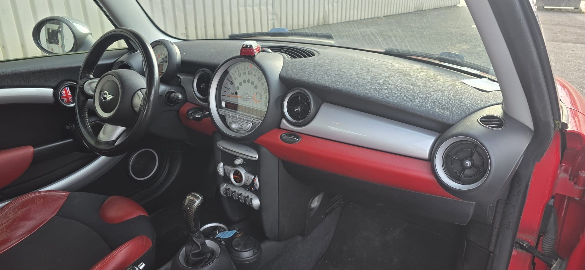 MINI Cooper-image-9